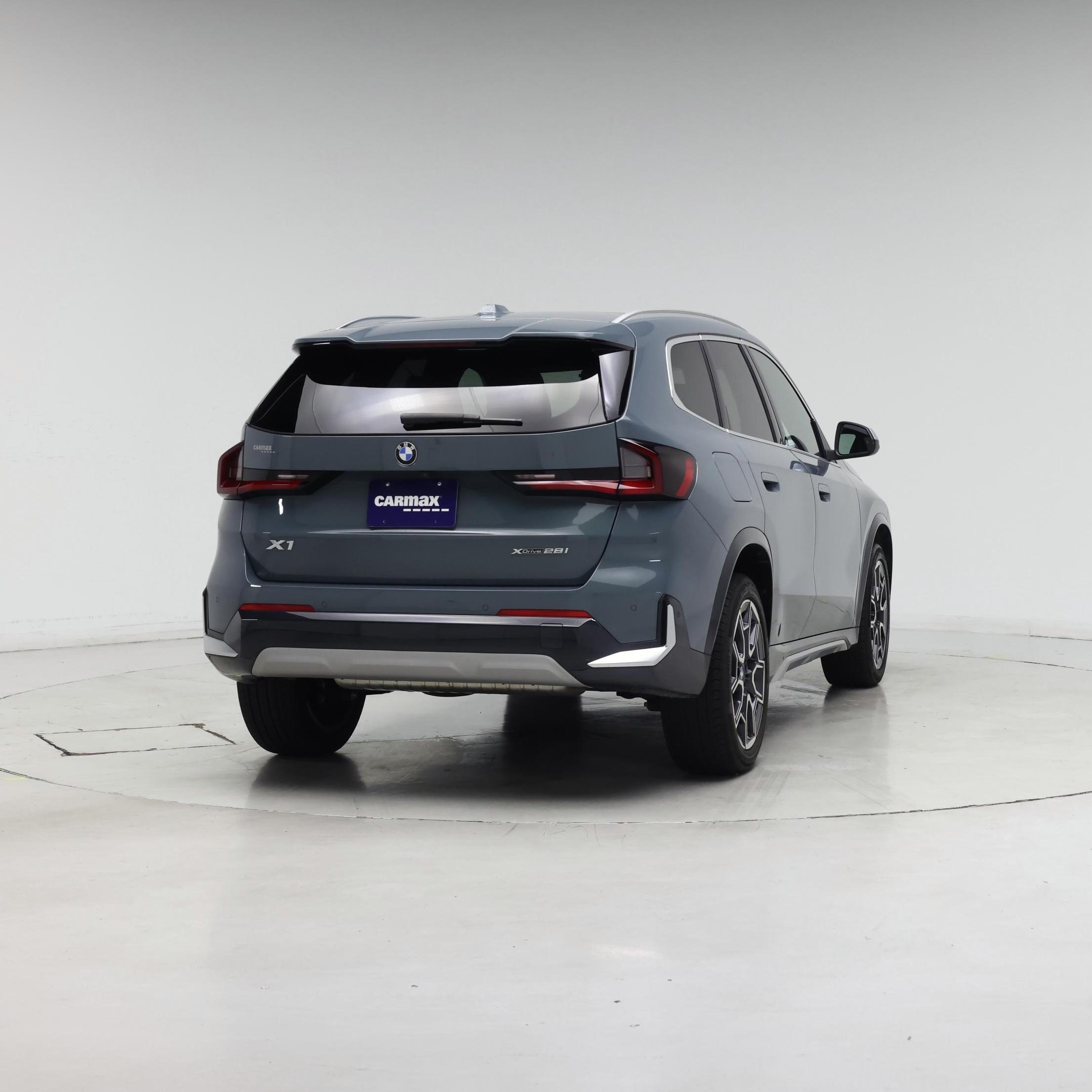 Thumbnail: 2023 BMW X1 - 8