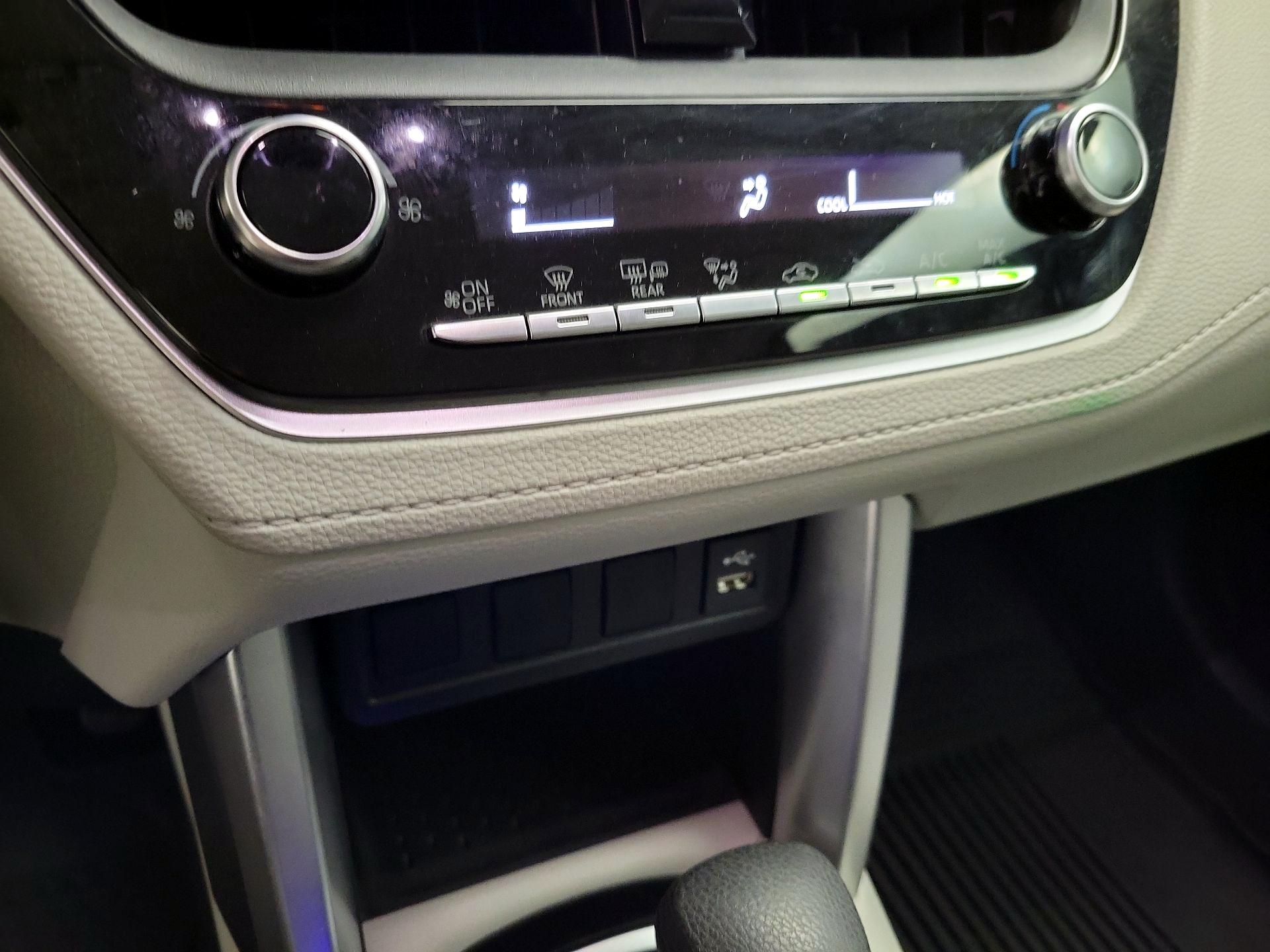 Thumbnail: 2022 Toyota Corolla Cross - 17