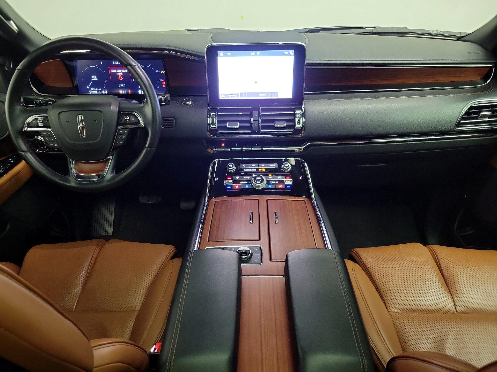 Thumbnail: 2019 Lincoln Navigator - 9