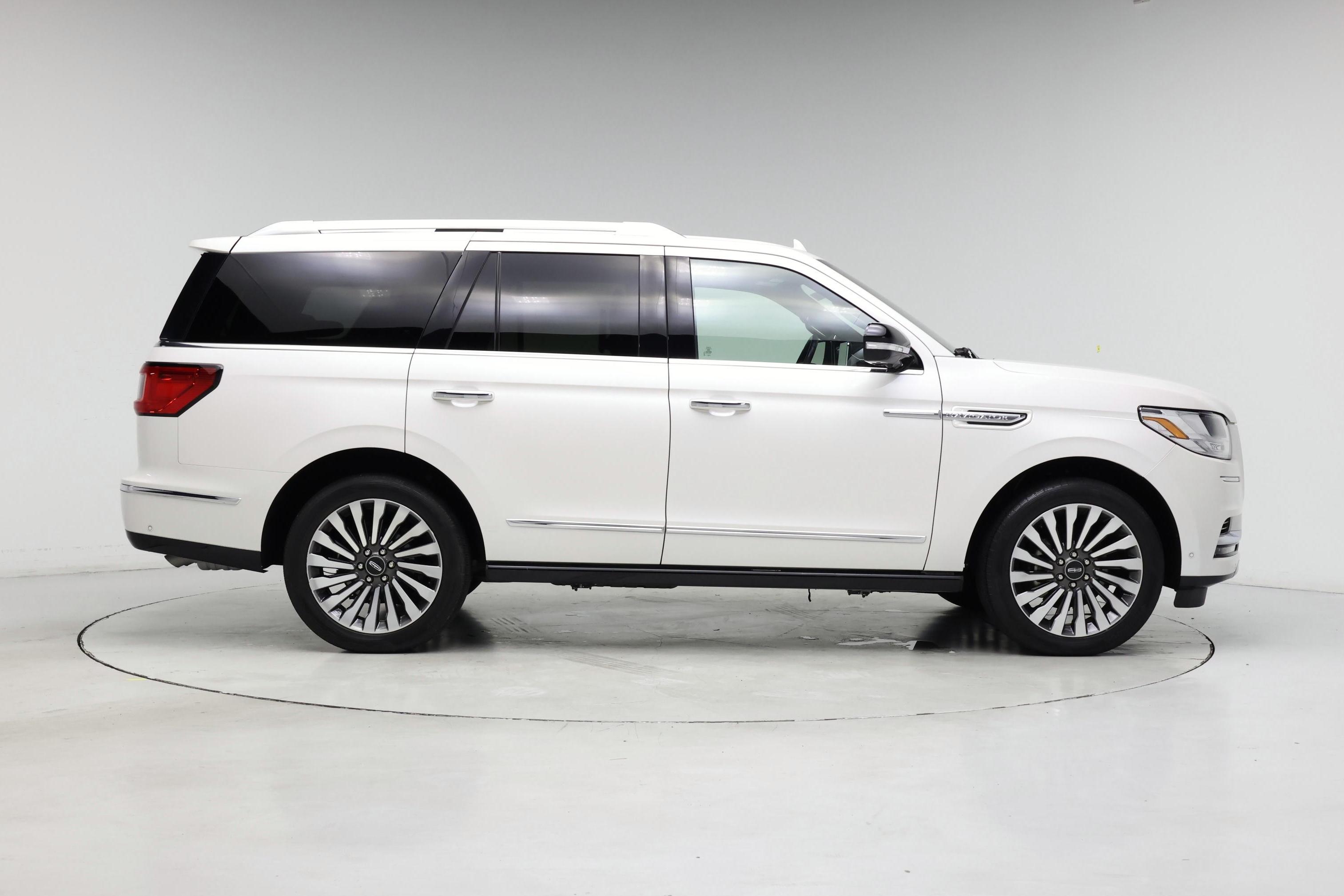 Thumbnail: 2019 Lincoln Navigator - 7