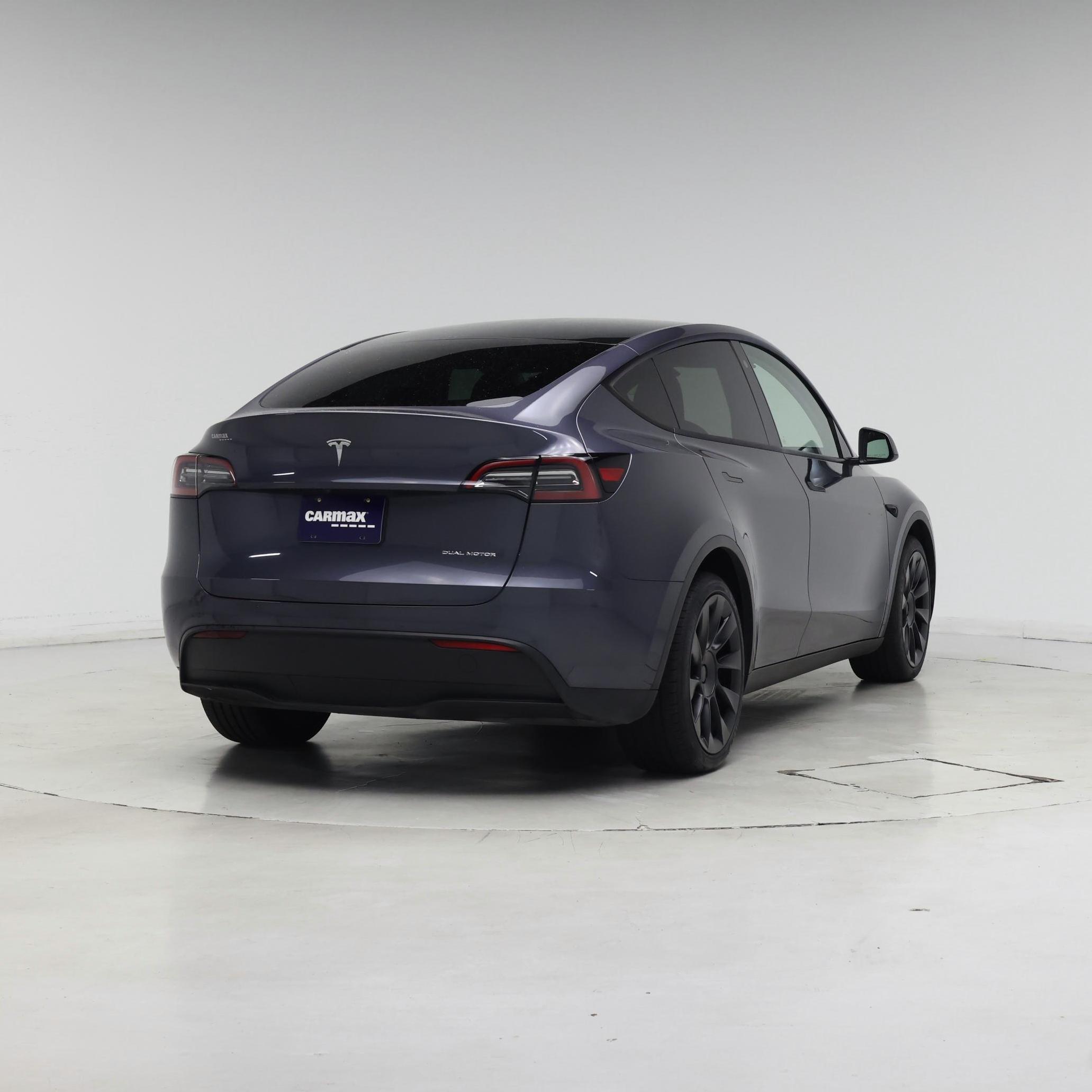 Thumbnail: 2023 Tesla Model Y - 8