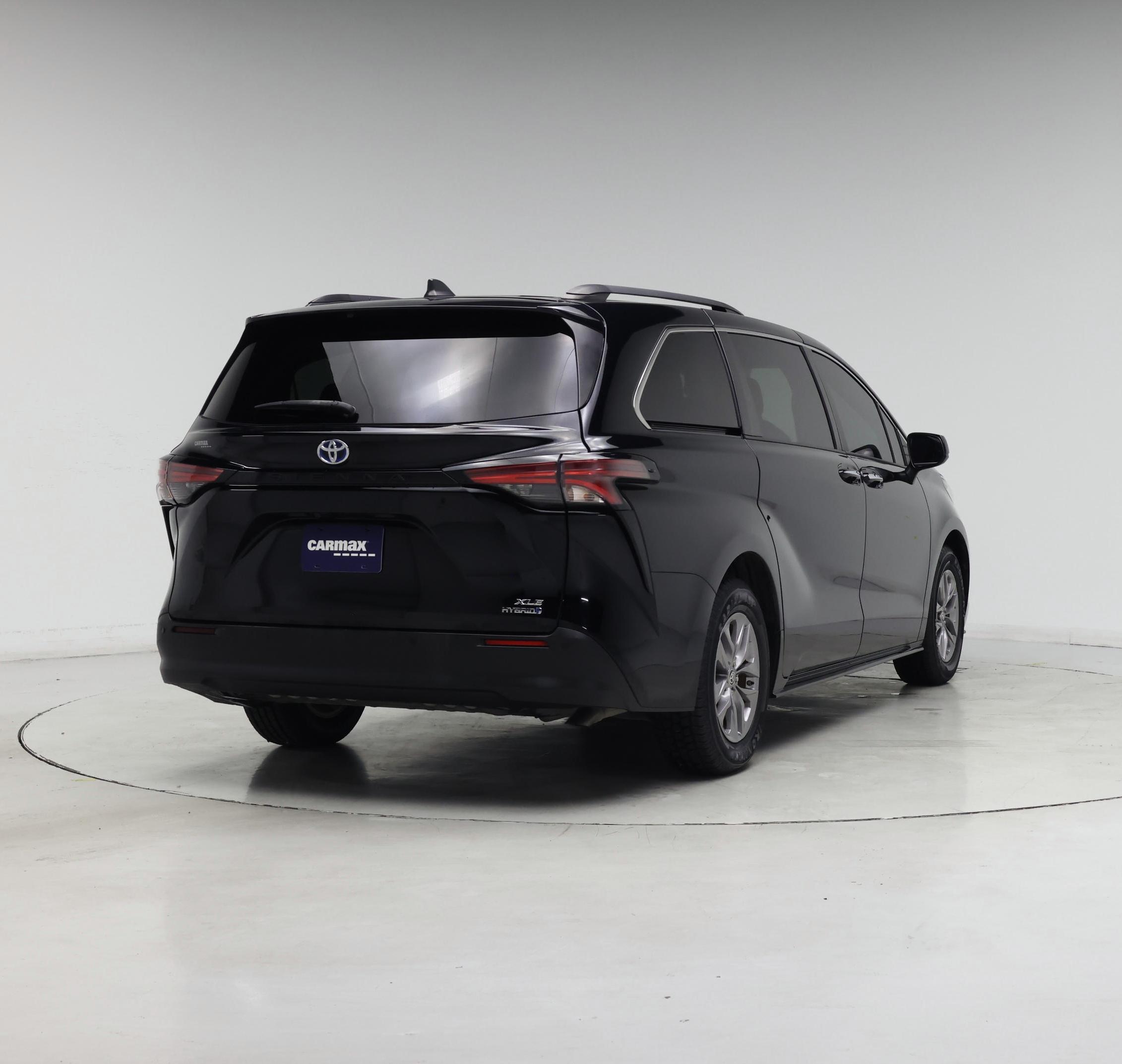 Thumbnail: 2022 Toyota Sienna - 8