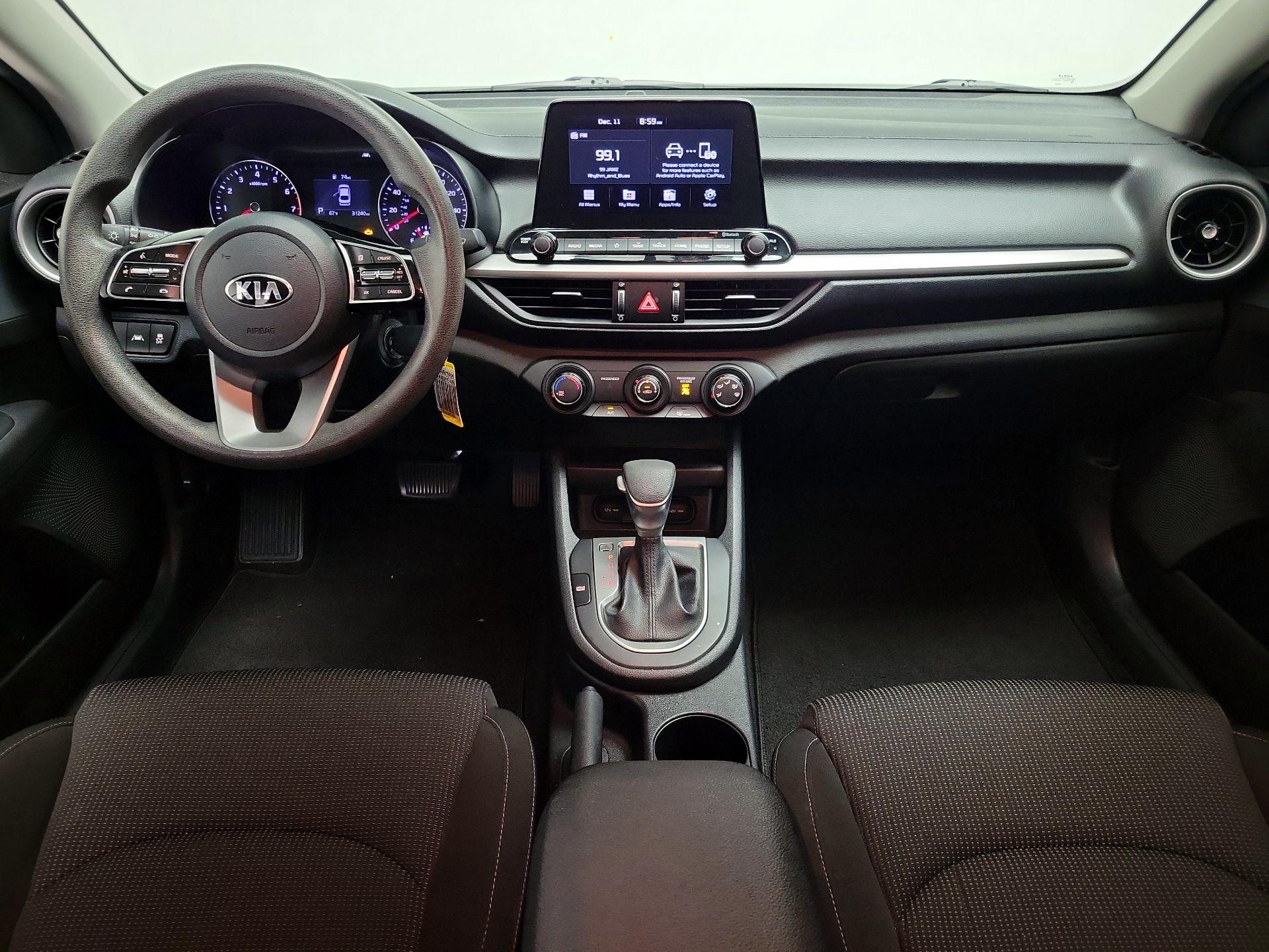 Thumbnail: 2021 Kia Forte - 9