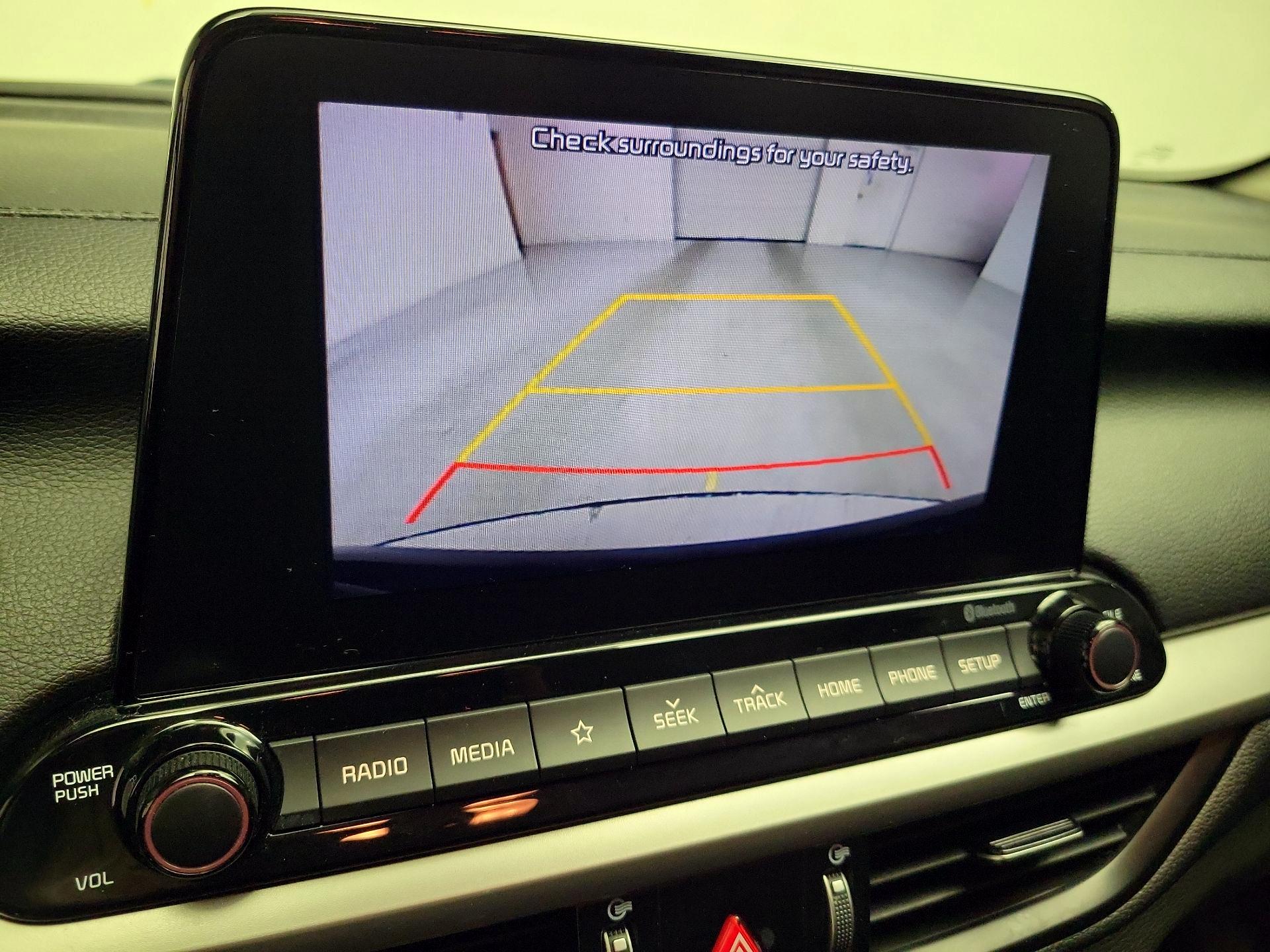 Thumbnail: 2021 Kia Forte - 15