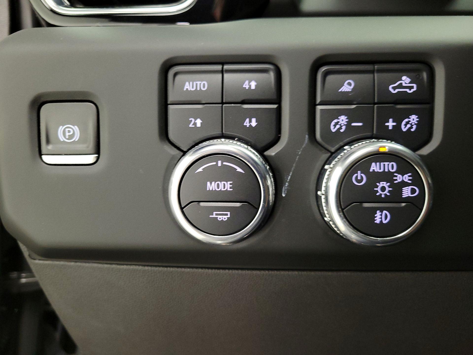 Thumbnail: 2024 GMC Sierra 1500 - 13