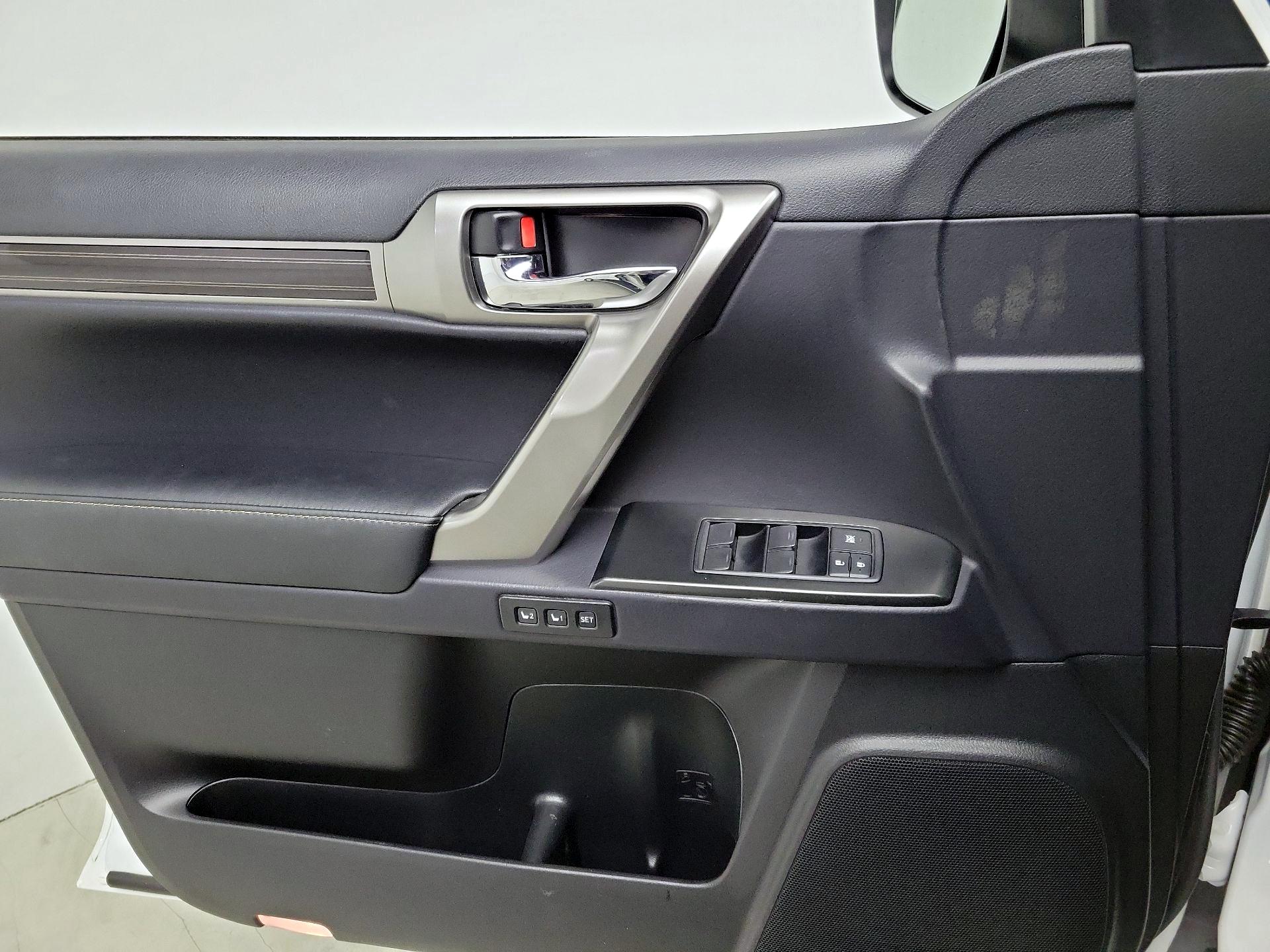 Thumbnail: 2023 Lexus GX - 12