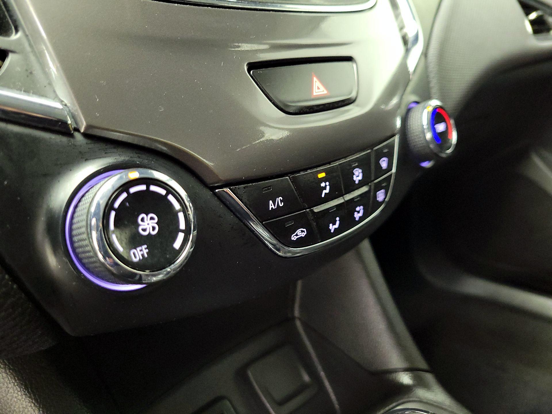 Thumbnail: 2019 Chevrolet Cruze - 14