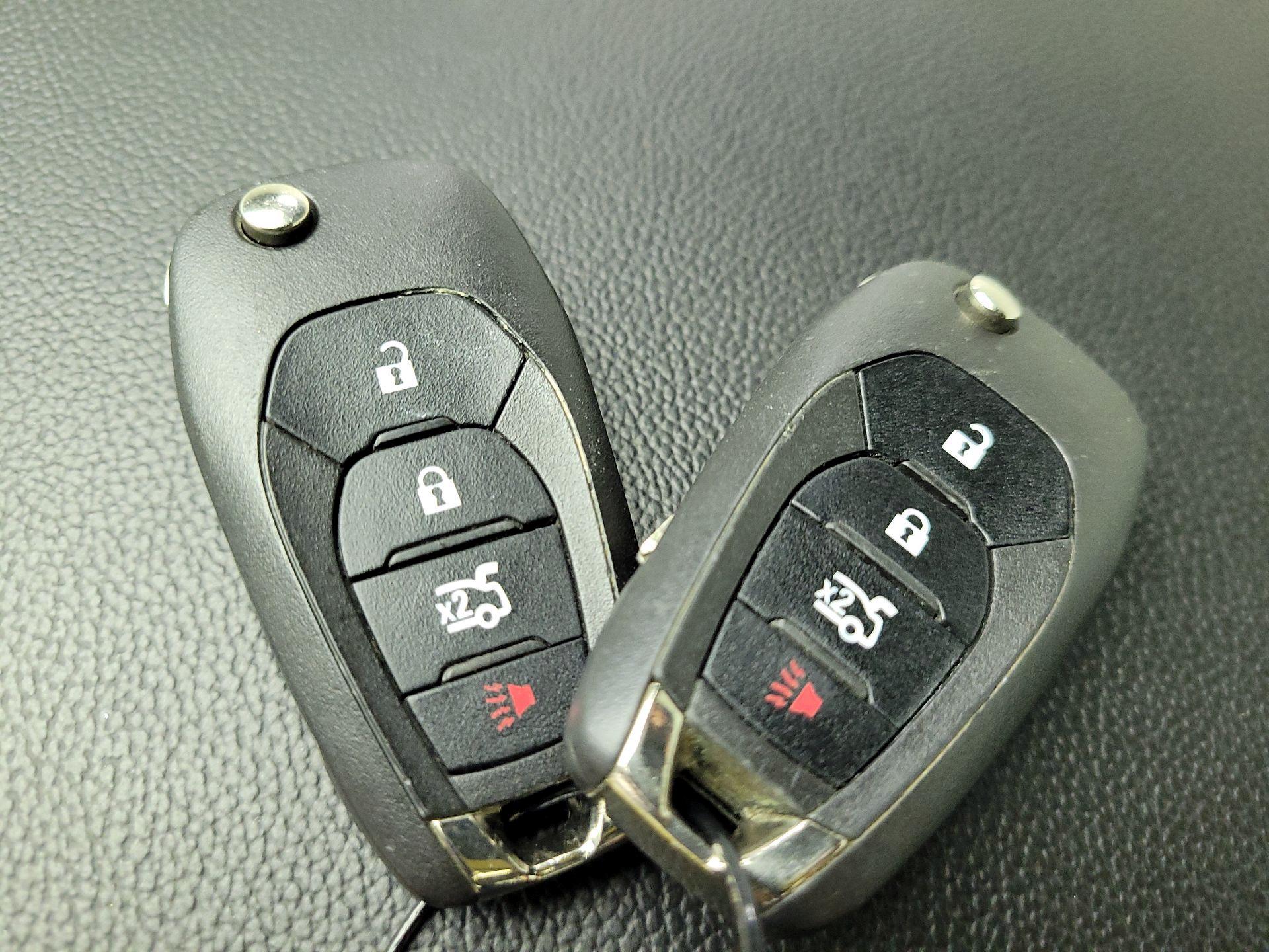 Thumbnail: 2019 Chevrolet Cruze - 20