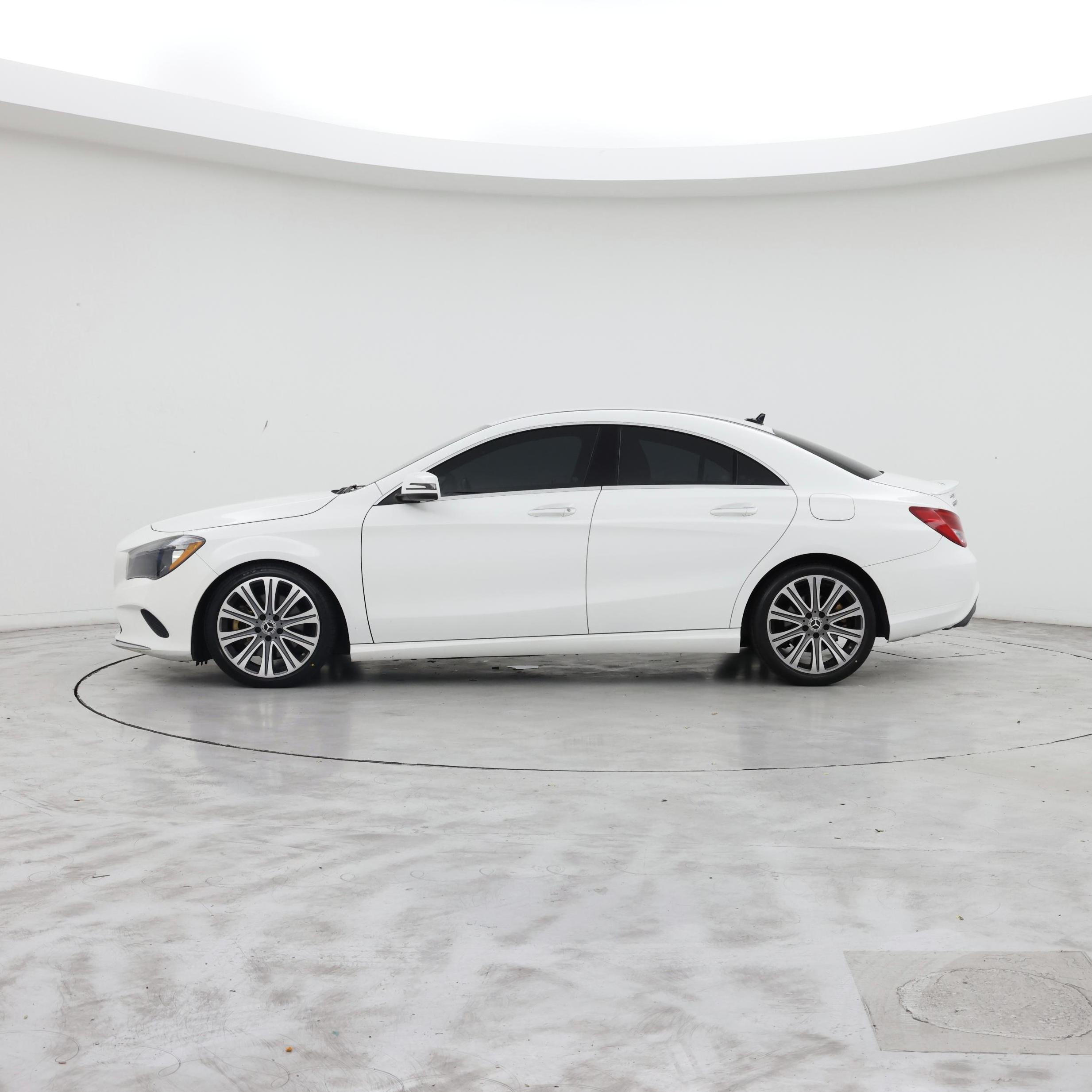 Thumbnail: 2018 Mercedes-Benz CLA - 3