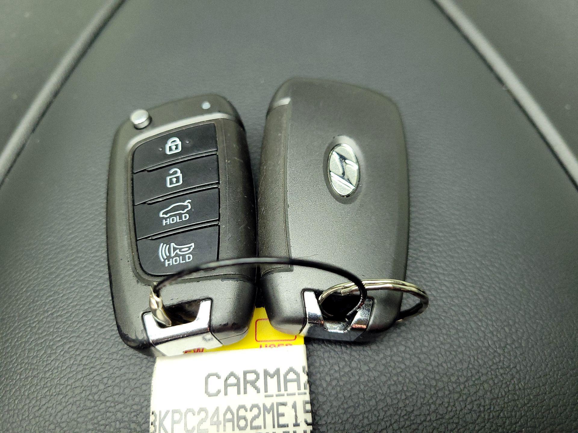 Thumbnail: 2021 Hyundai Accent - 20