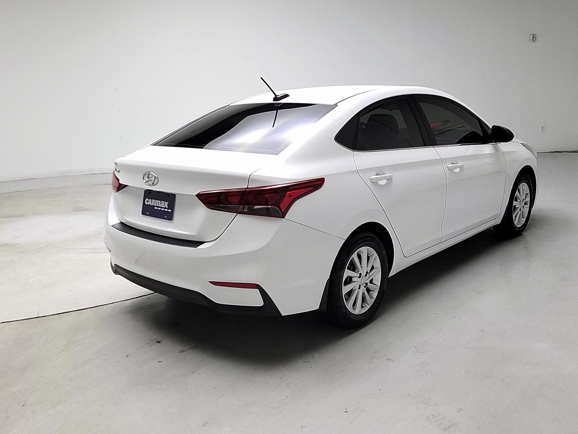 Thumbnail: 2021 Hyundai Accent - 5