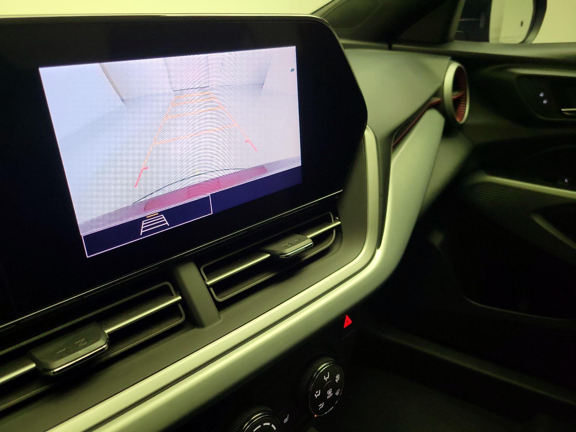 Thumbnail: 2024 Chevrolet Trax - 14