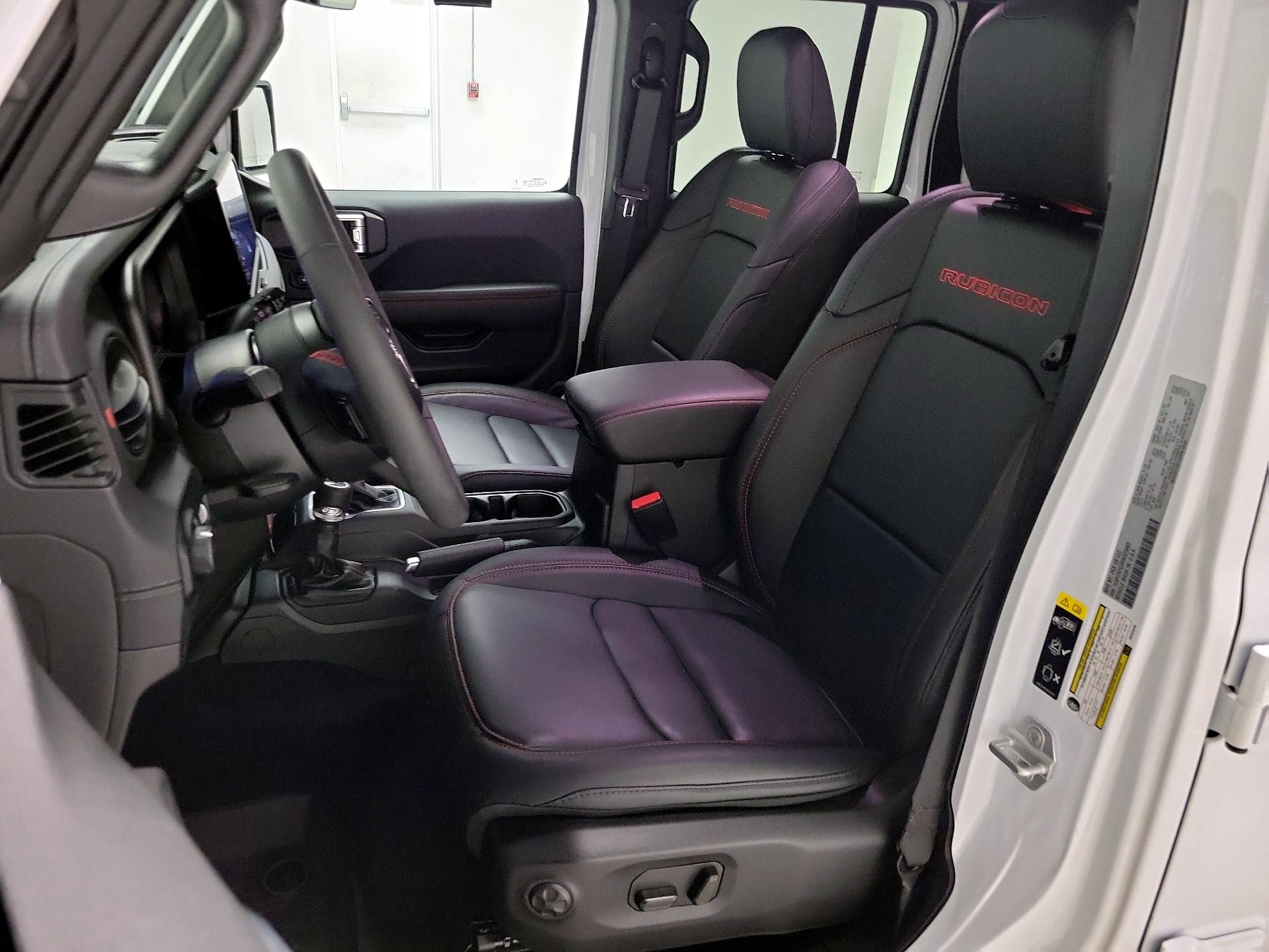 Thumbnail: 2024 Jeep Wrangler - 11