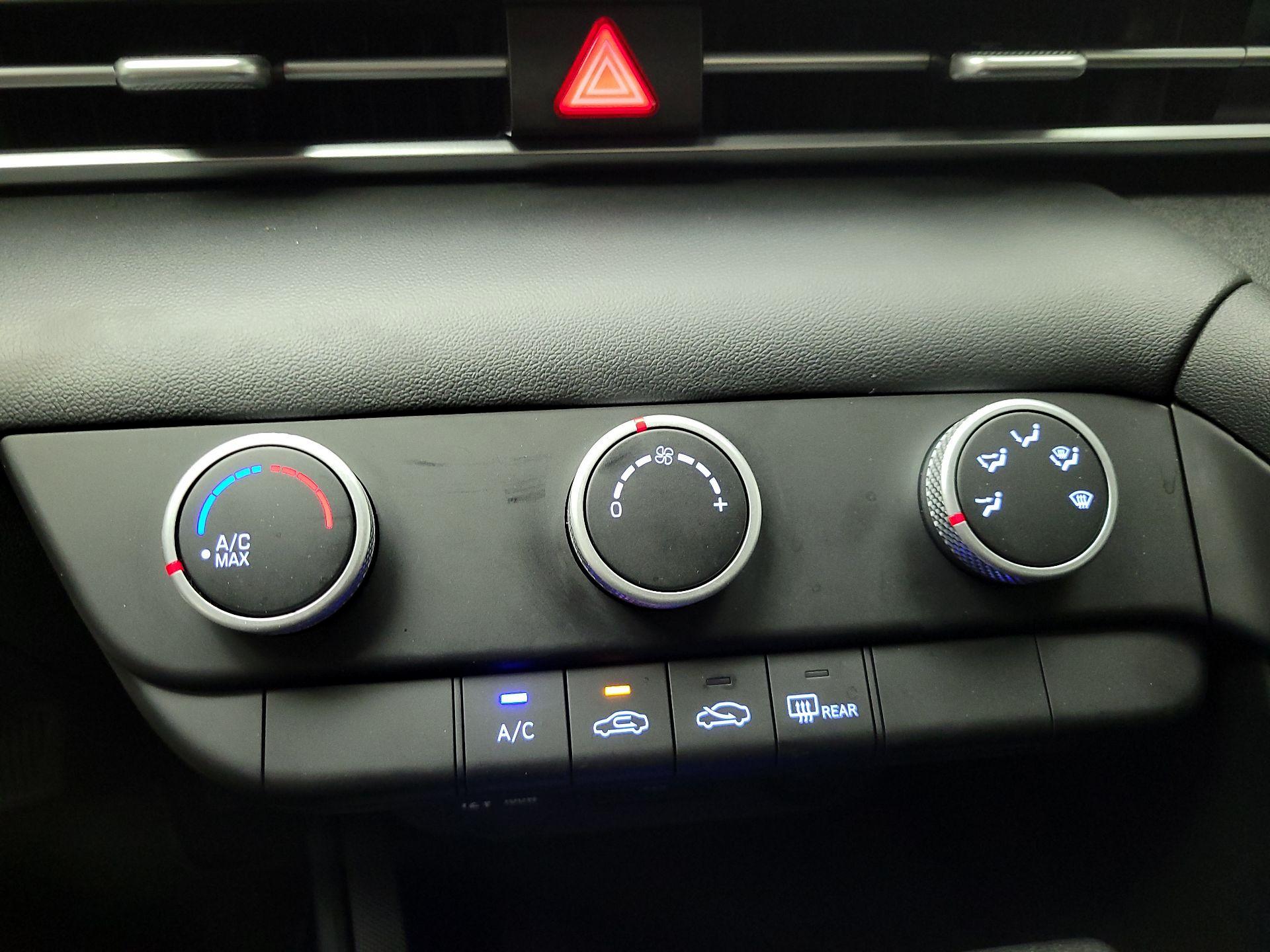 Thumbnail: 2023 Hyundai Elantra - 14