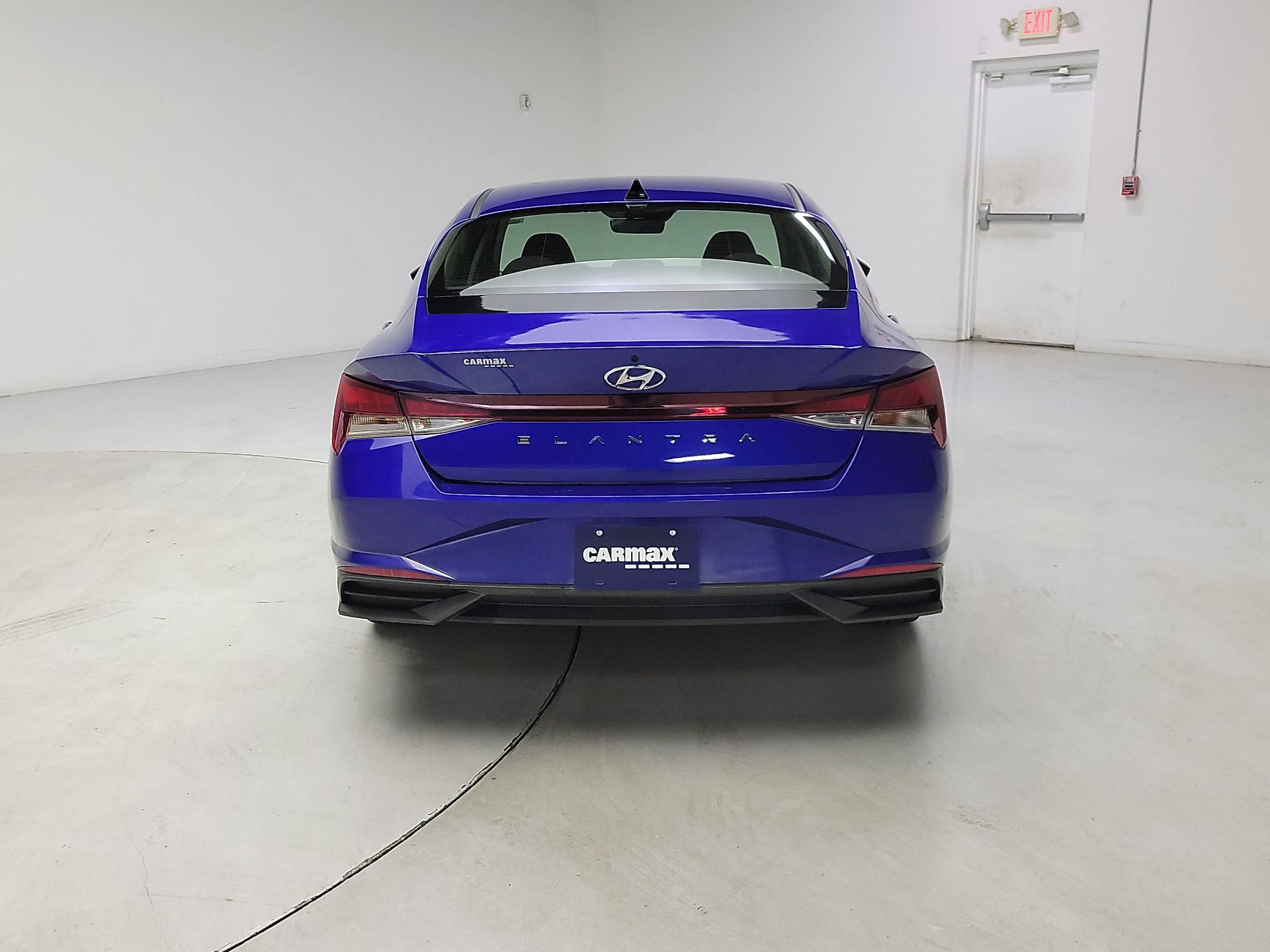 Thumbnail: 2023 Hyundai Elantra - 6