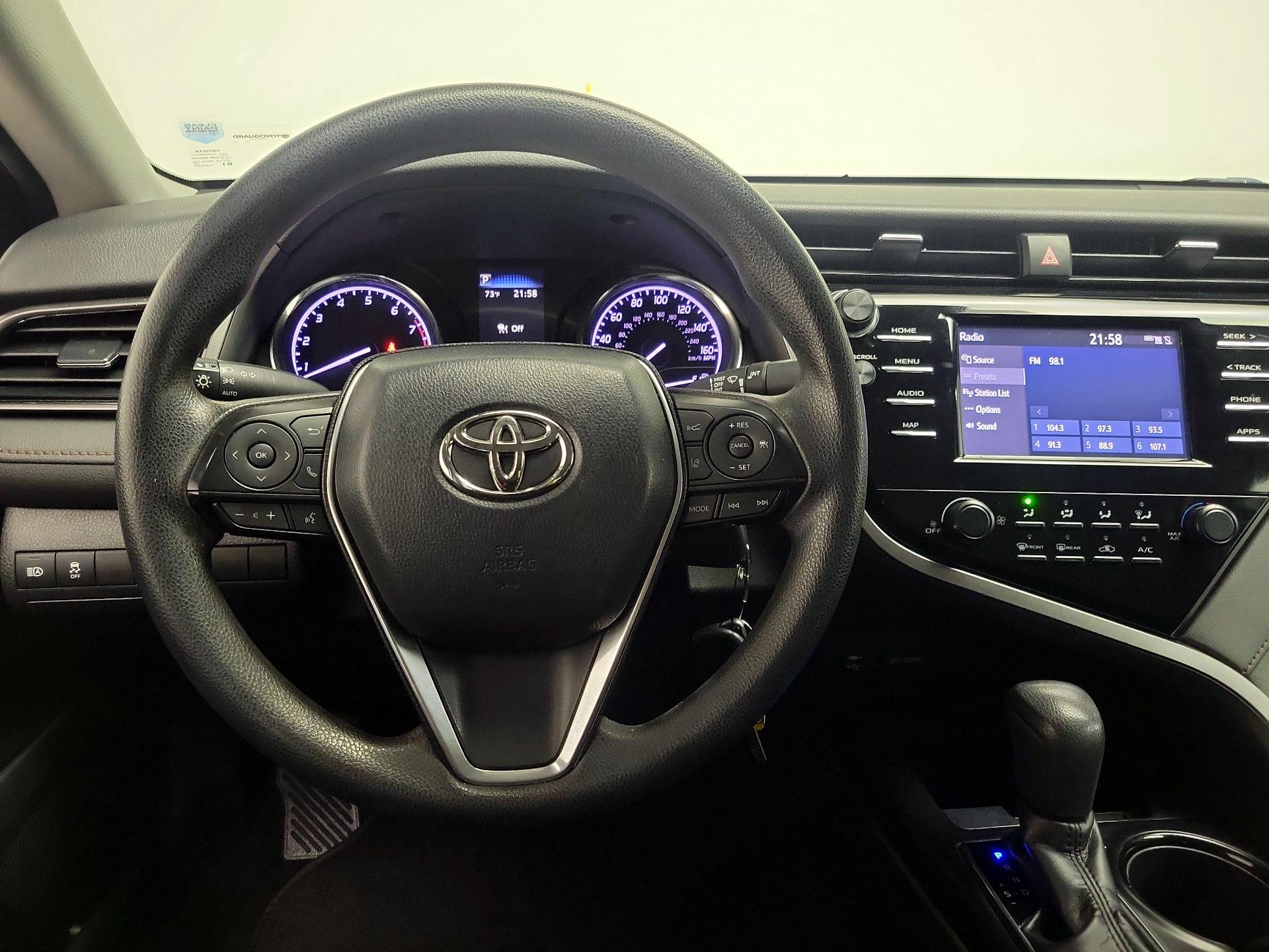 Thumbnail: 2019 Toyota Camry - 10