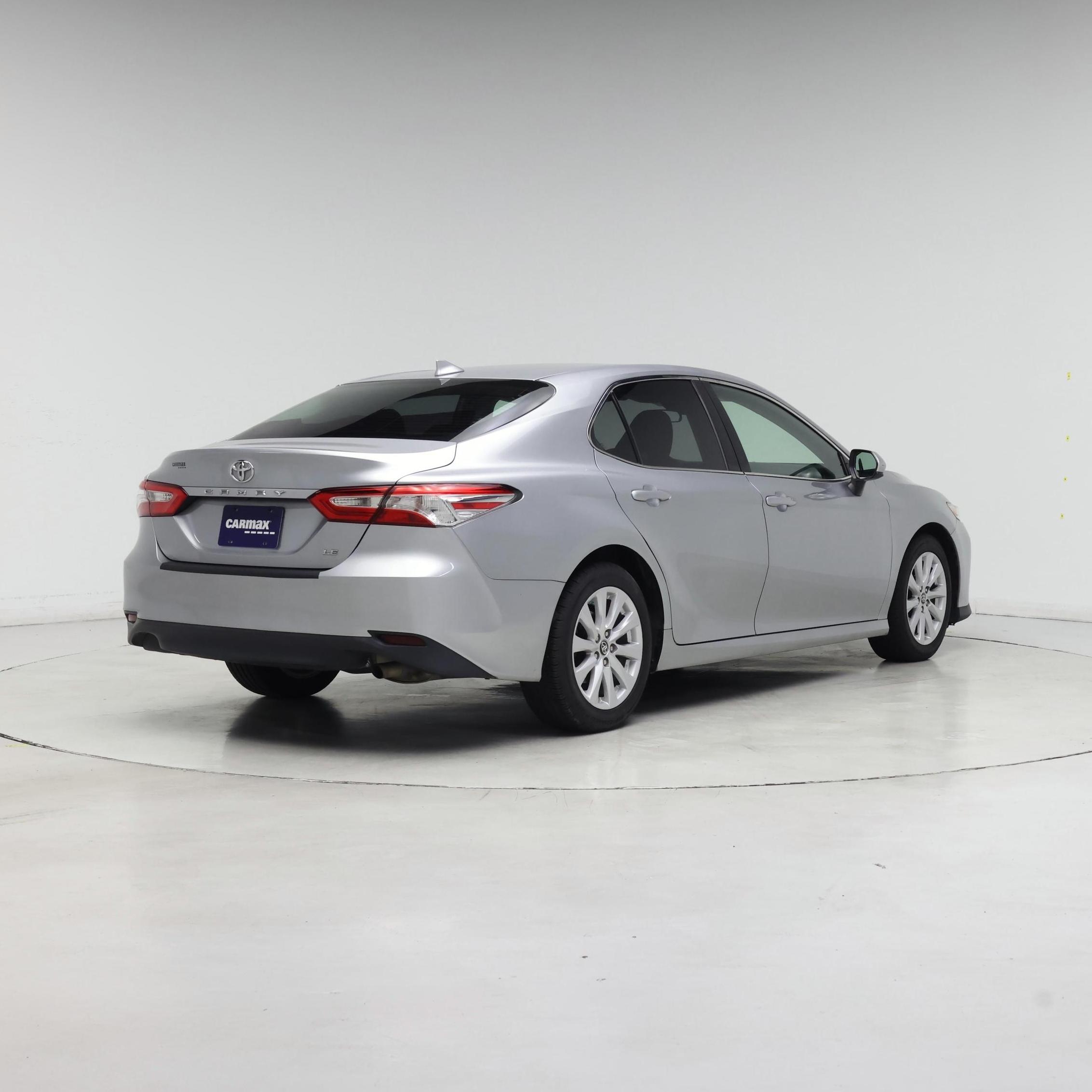 Thumbnail: 2019 Toyota Camry - 8