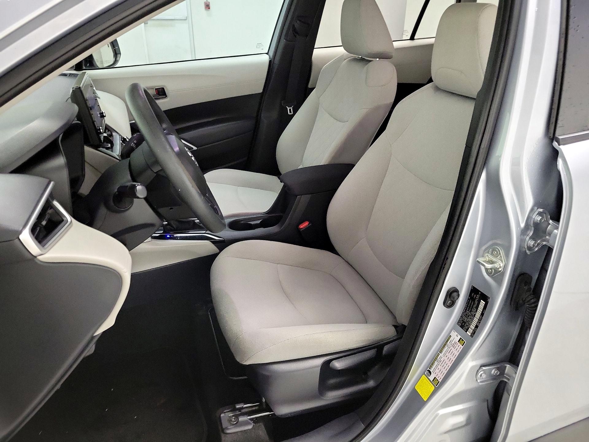 Thumbnail: 2022 Toyota Corolla Cross - 11