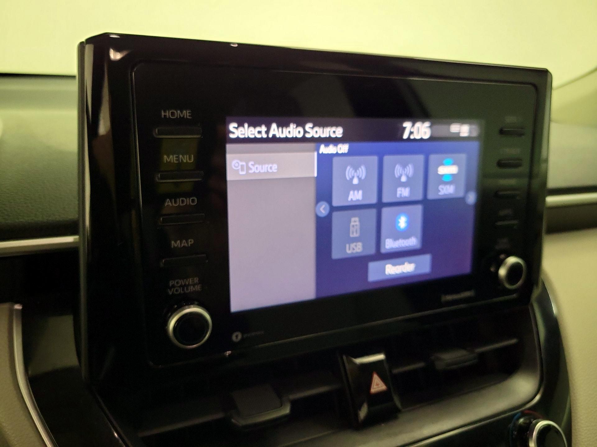 Thumbnail: 2022 Toyota Corolla Cross - 15