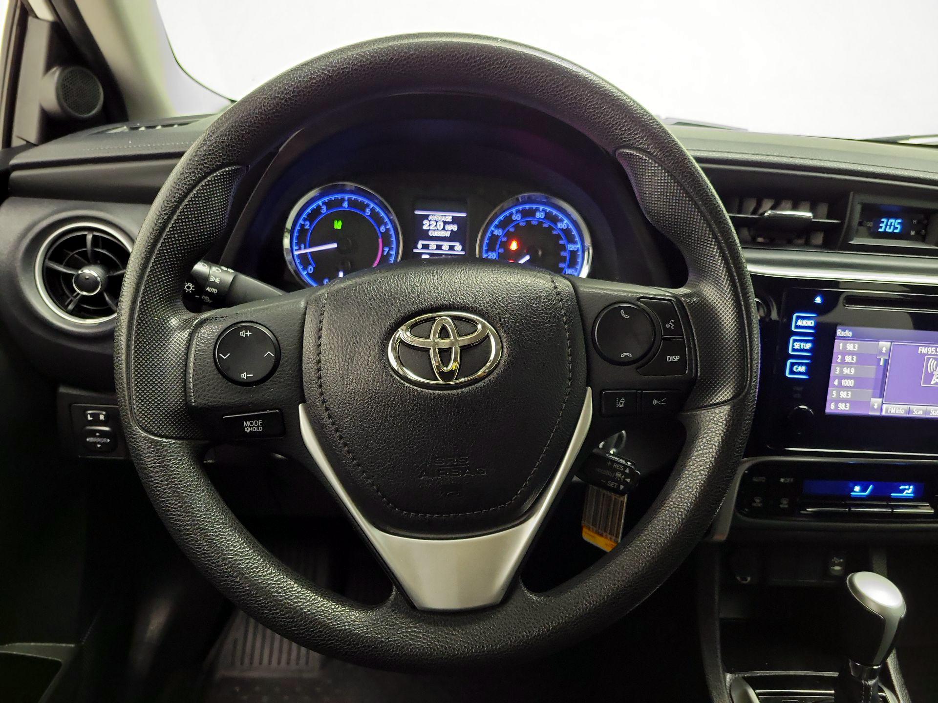 Thumbnail: 2018 Toyota Corolla - 10