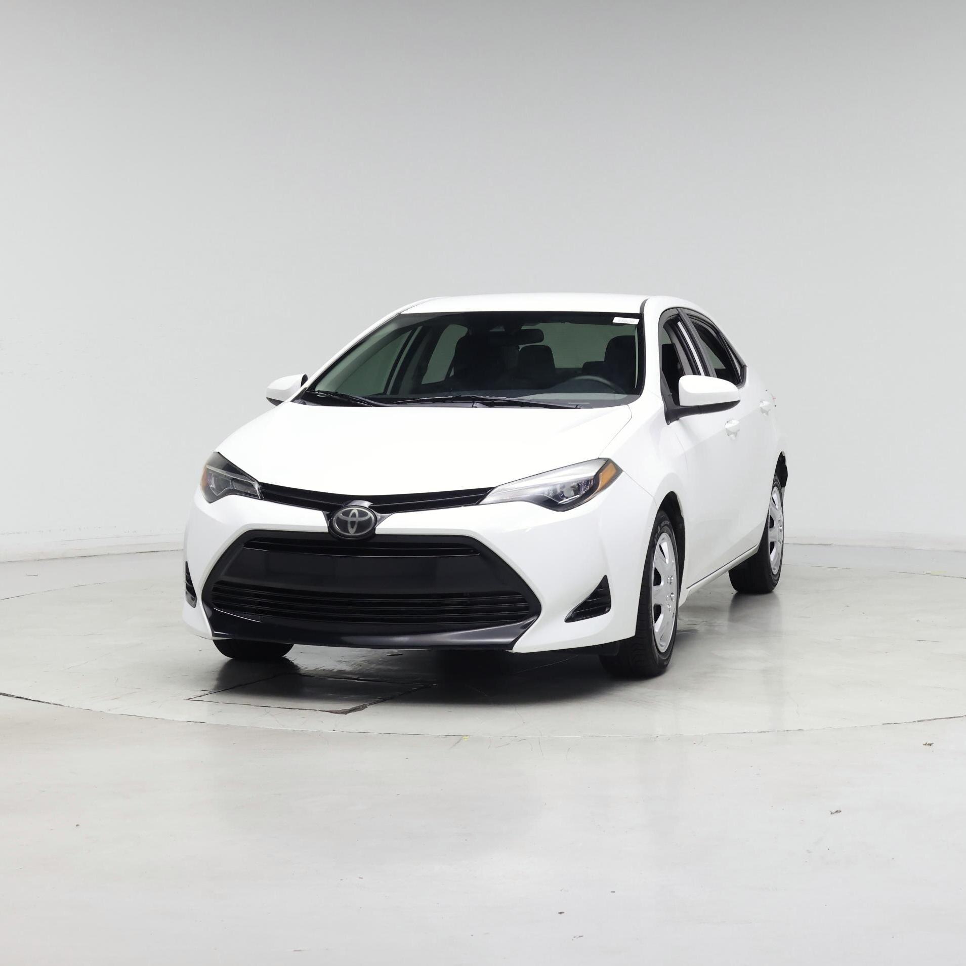 Thumbnail: 2018 Toyota Corolla - 4