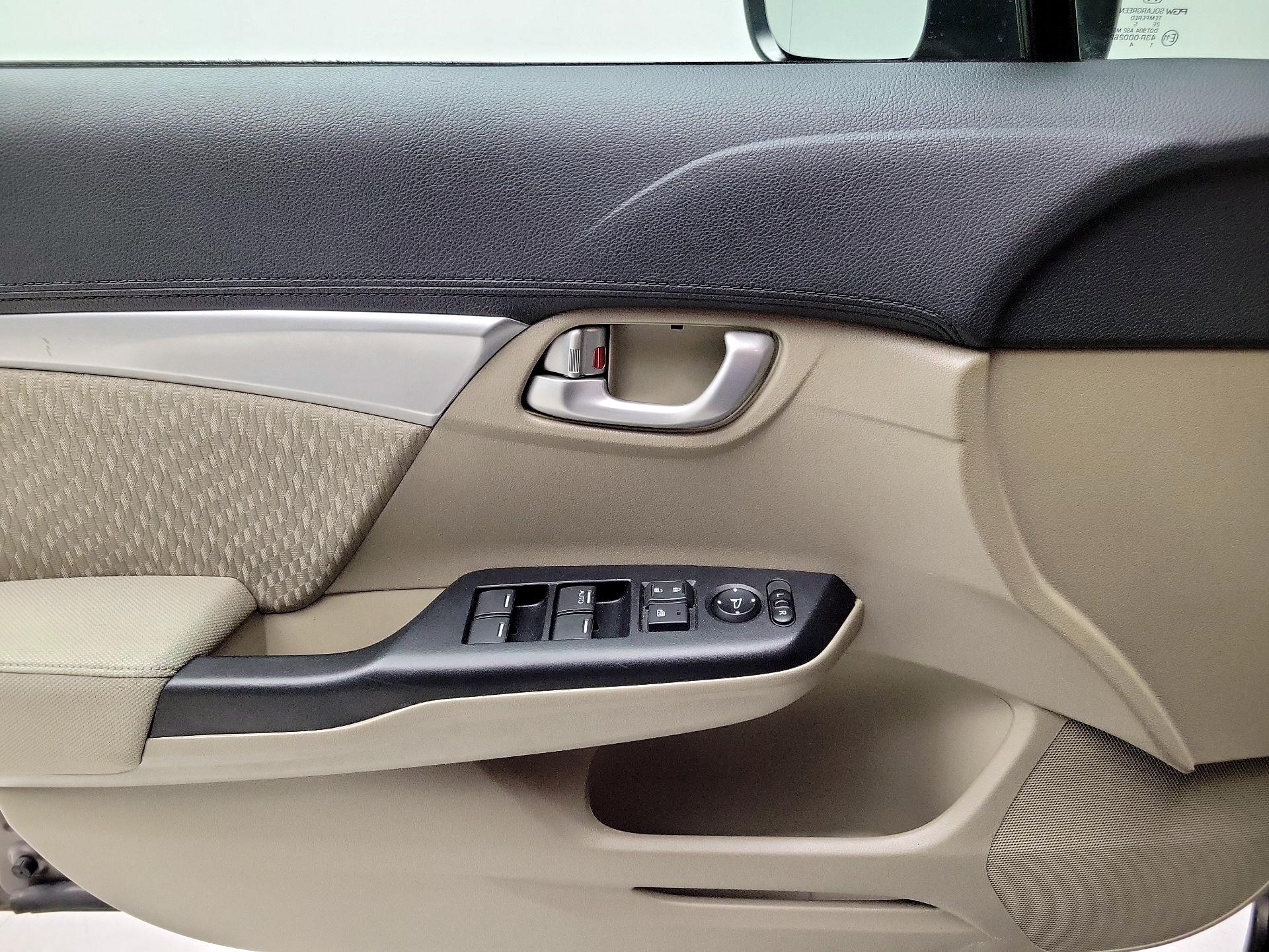 Thumbnail: 2015 Honda Civic - 10