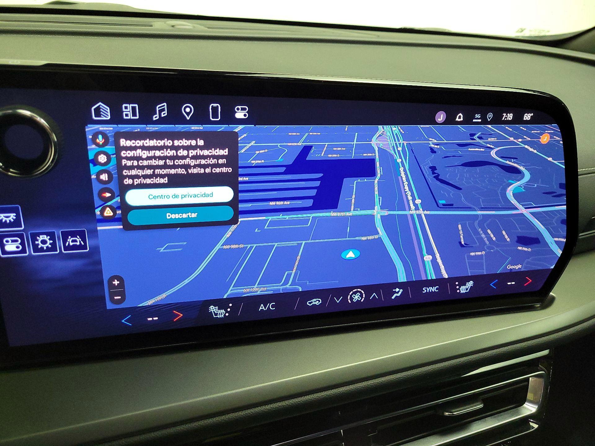 Thumbnail: 2025 Chevrolet Traverse - 14