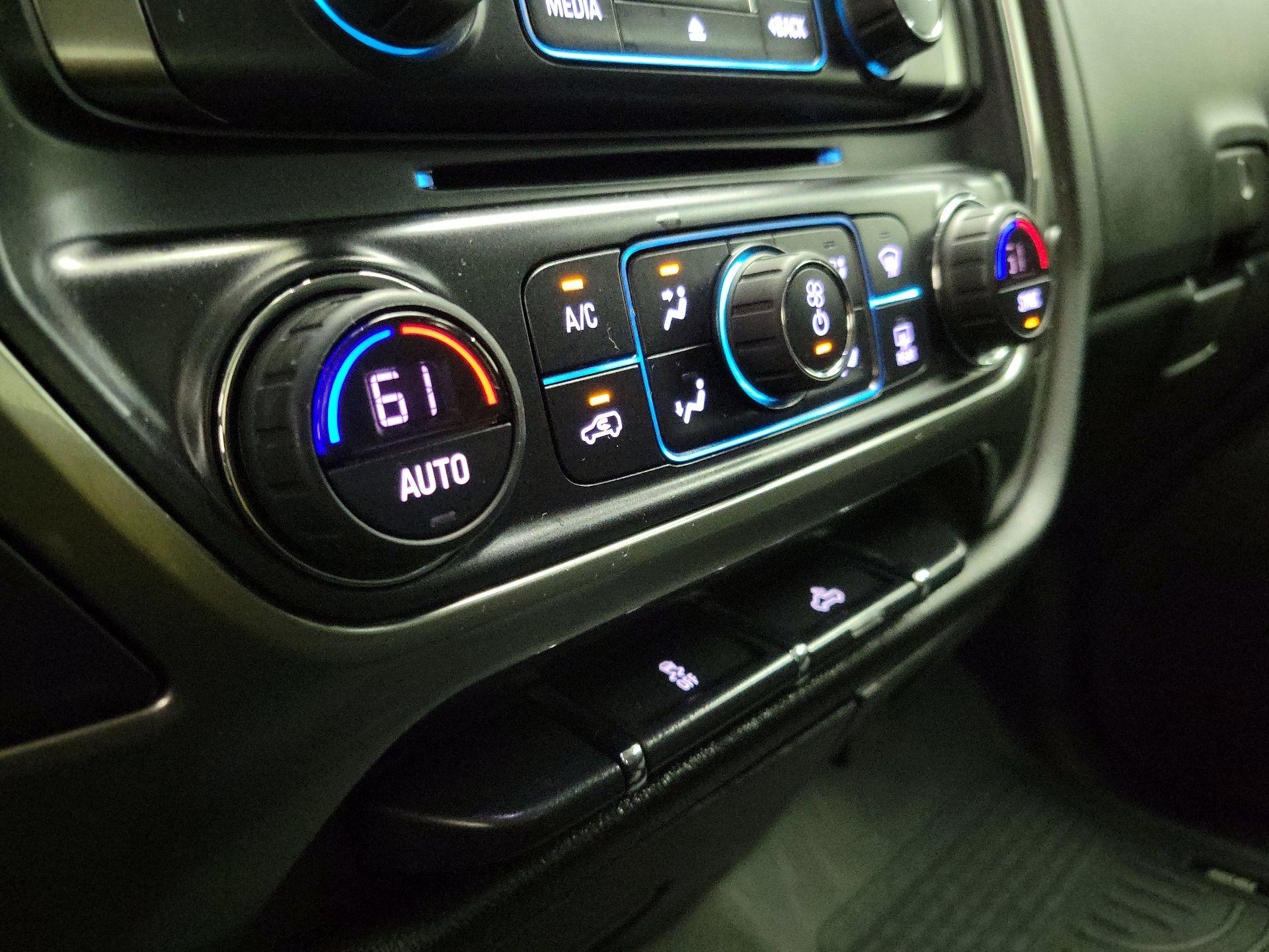 Thumbnail: 2018 Chevrolet Silverado 1500 - 16