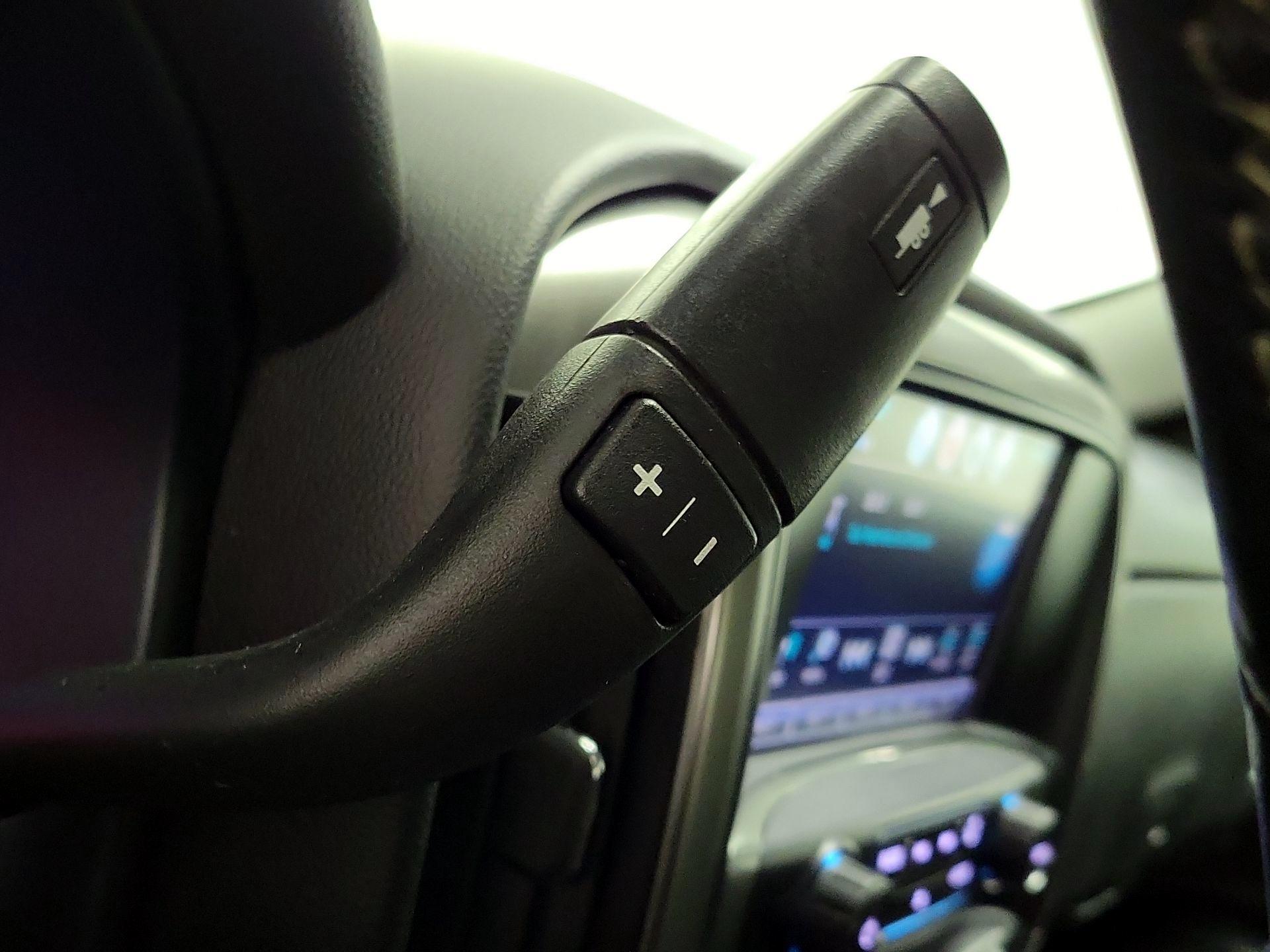 Thumbnail: 2018 Chevrolet Silverado 1500 - 17