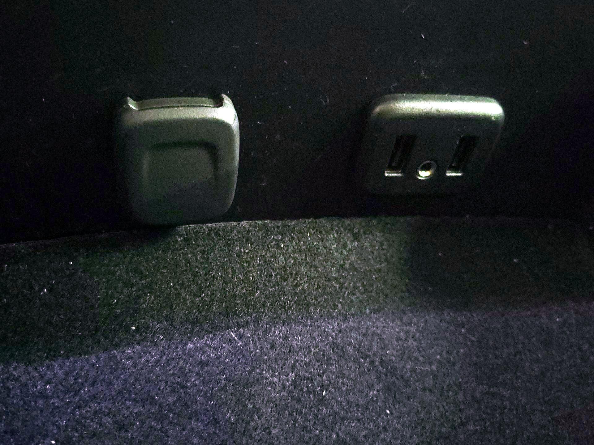 Thumbnail: 2018 Chevrolet Silverado 1500 - 18