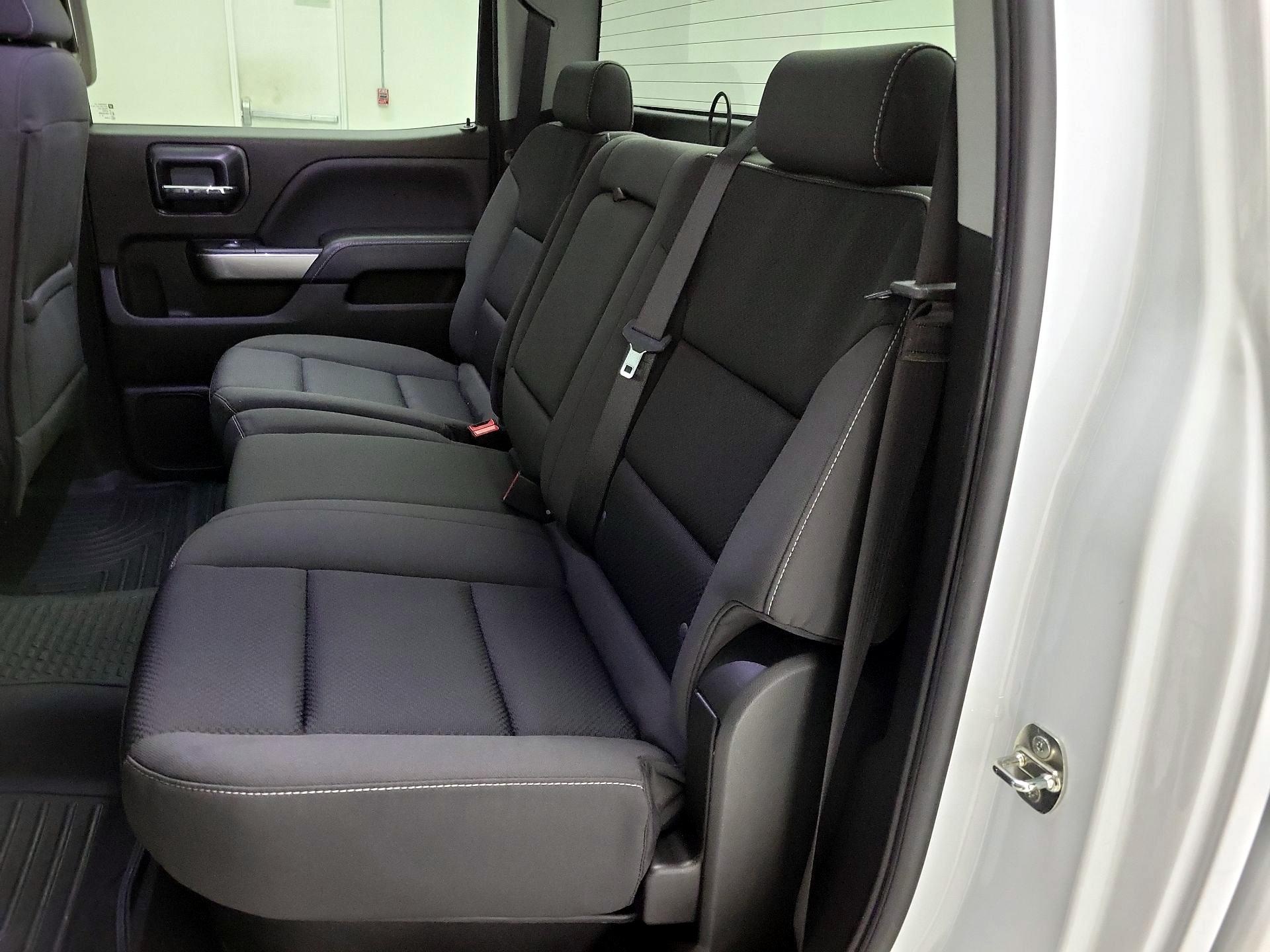 Thumbnail: 2018 Chevrolet Silverado 1500 - 19