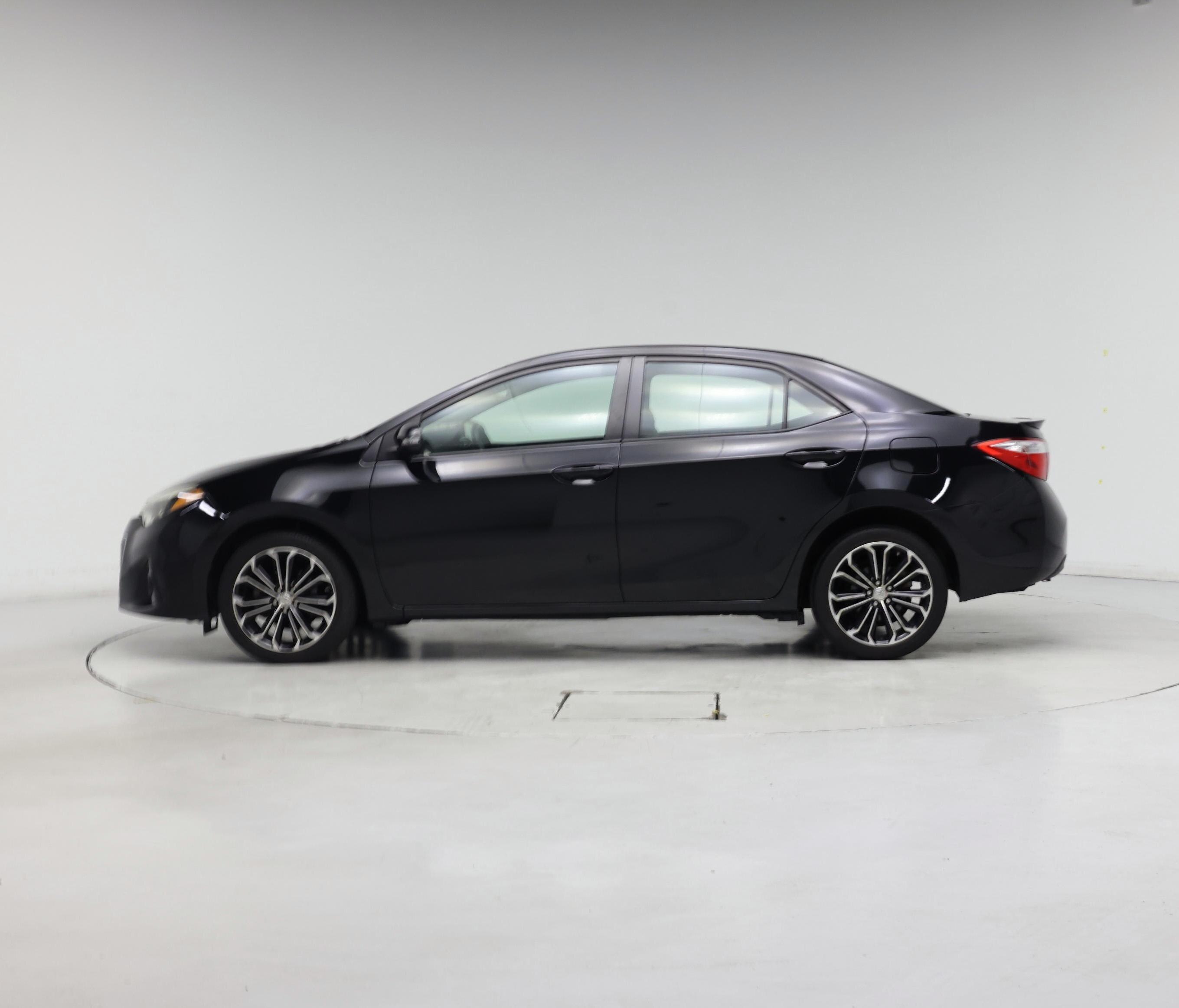 Thumbnail: 2014 Toyota Corolla - 3