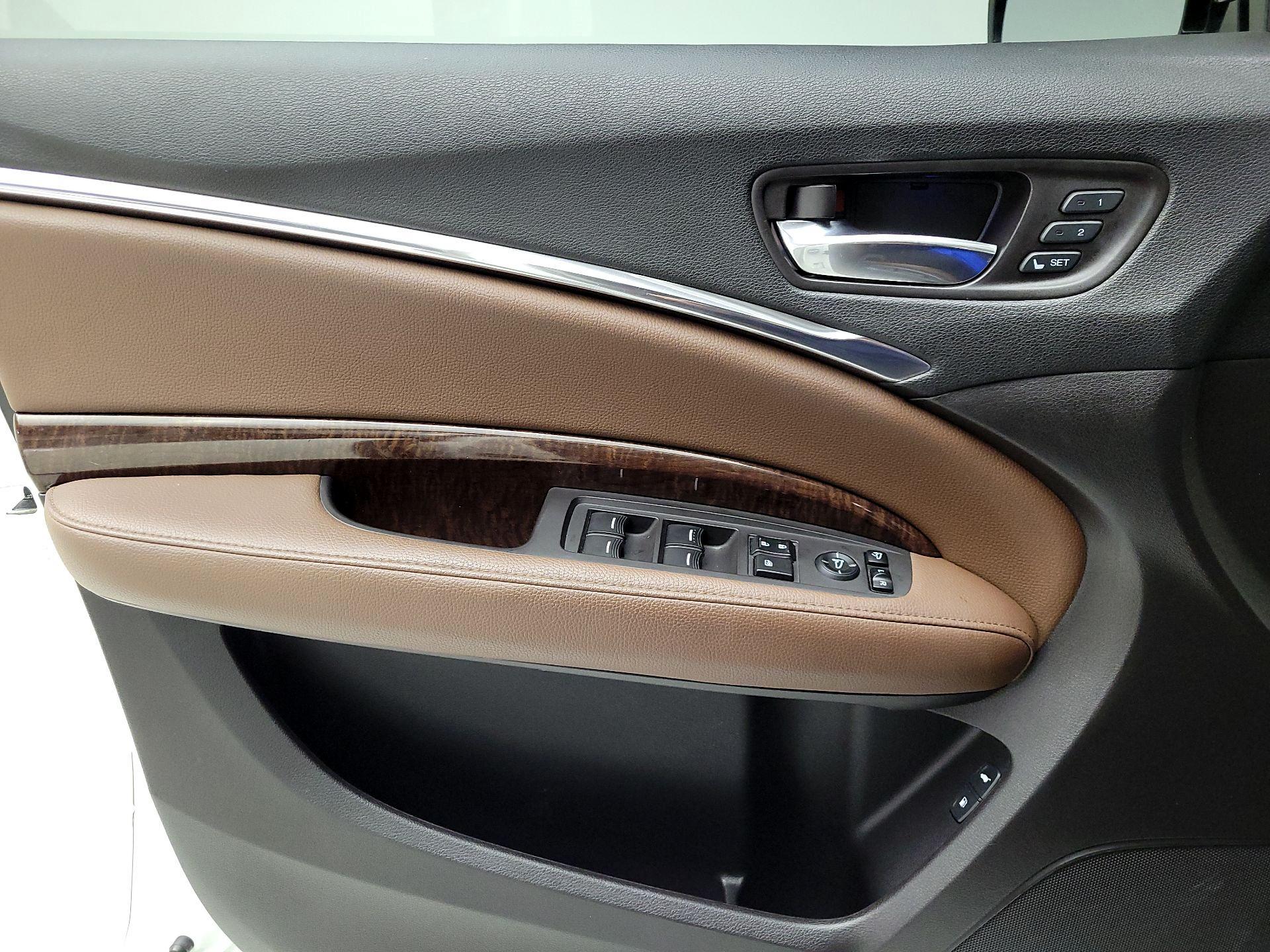 Thumbnail: 2018 Acura MDX - 10