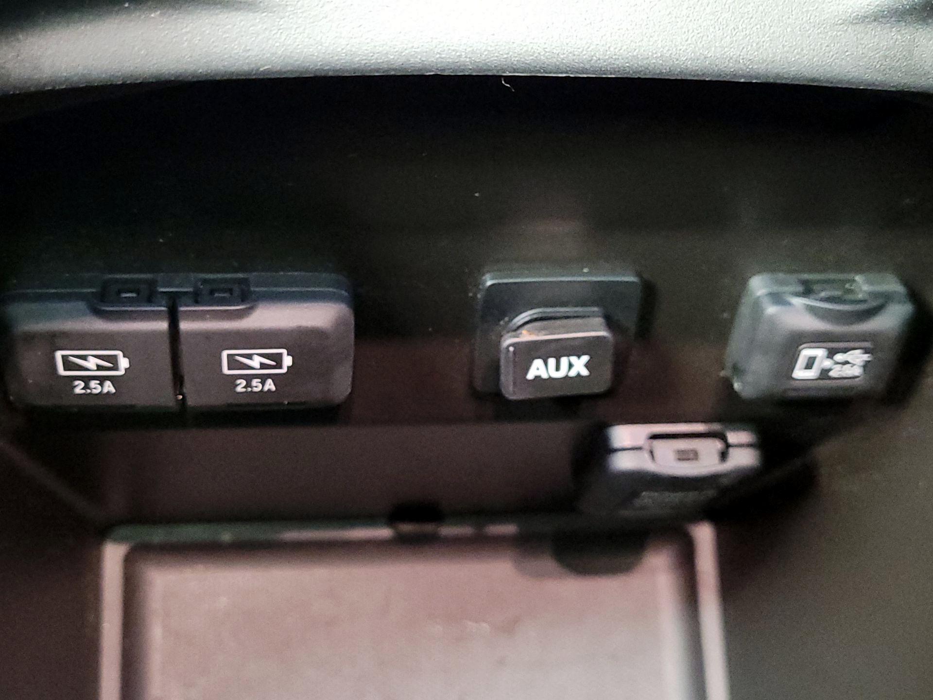 Thumbnail: 2018 Acura MDX - 17