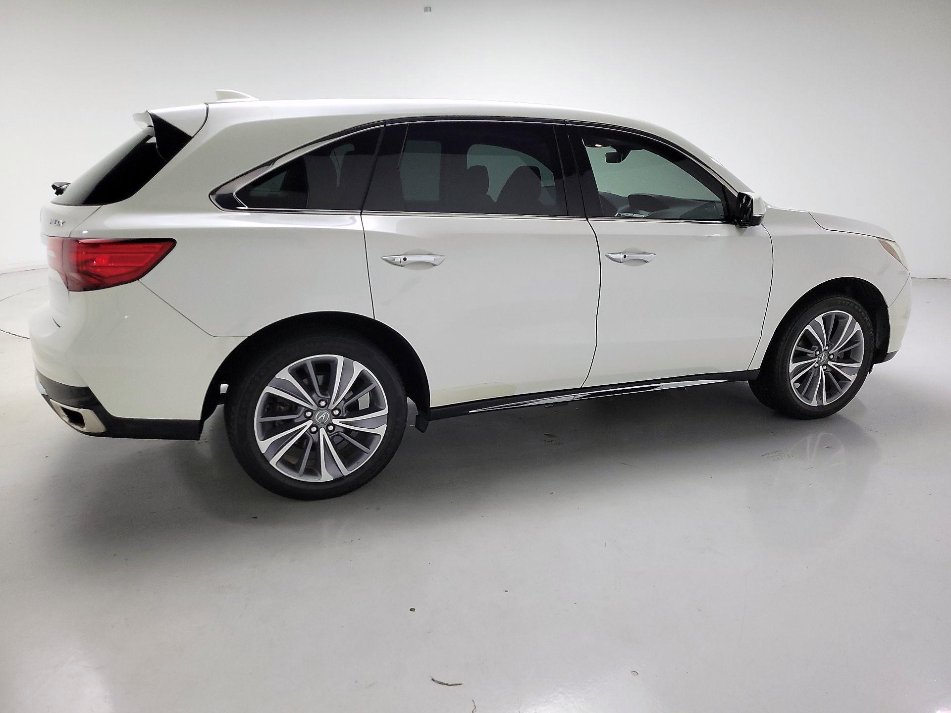 Thumbnail: 2018 Acura MDX - 4