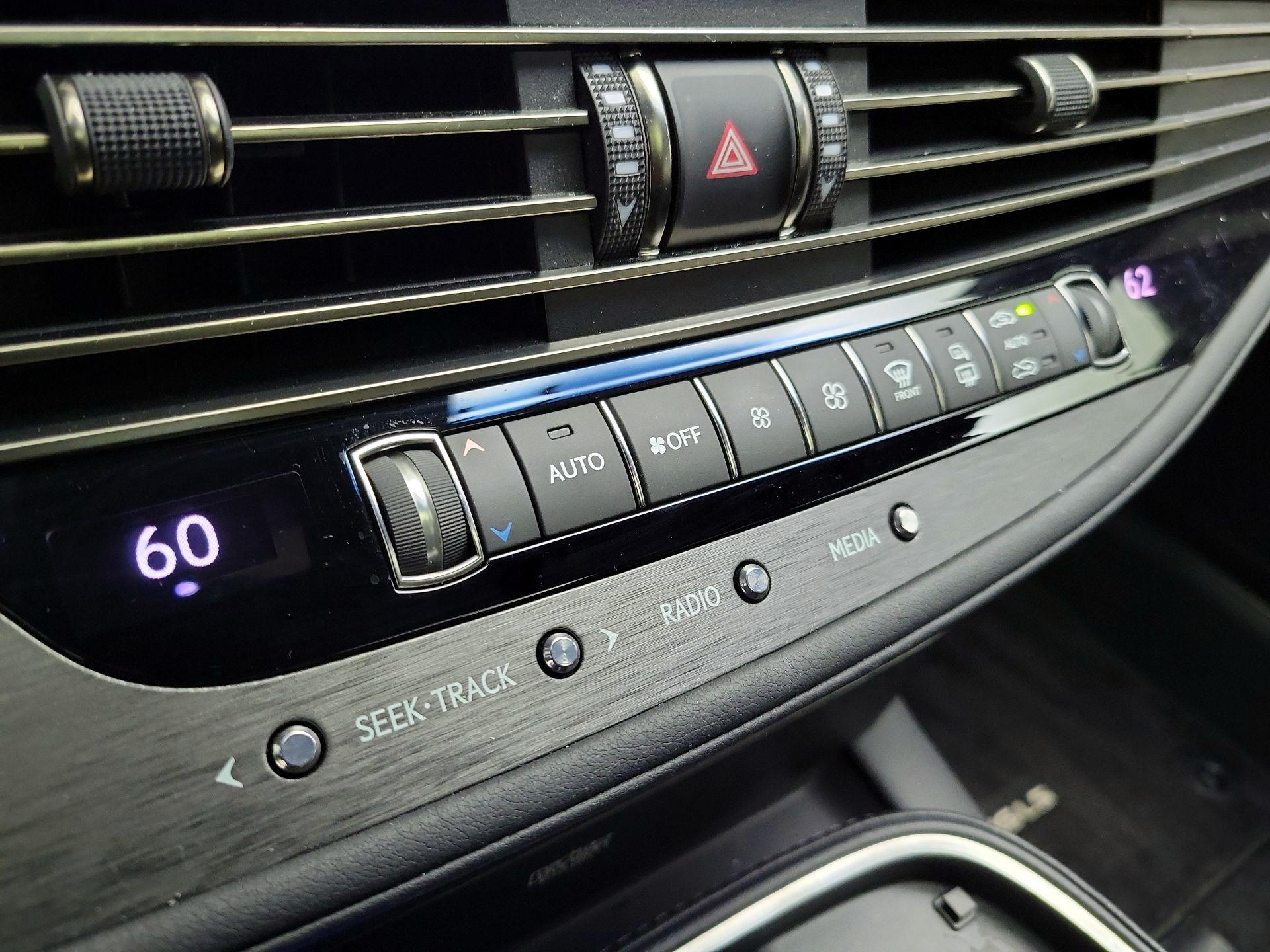 Thumbnail: 2018 Lexus LS - 17