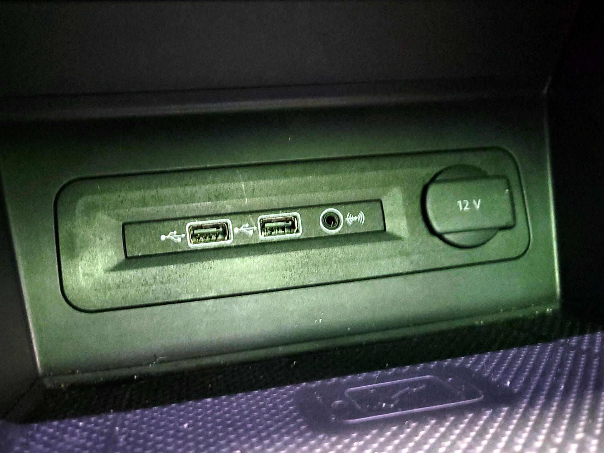 Thumbnail: 2020 Volkswagen Atlas - 18