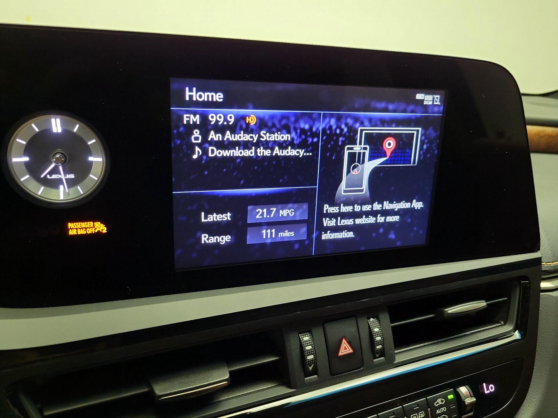 Thumbnail: 2022 Lexus ES - 14