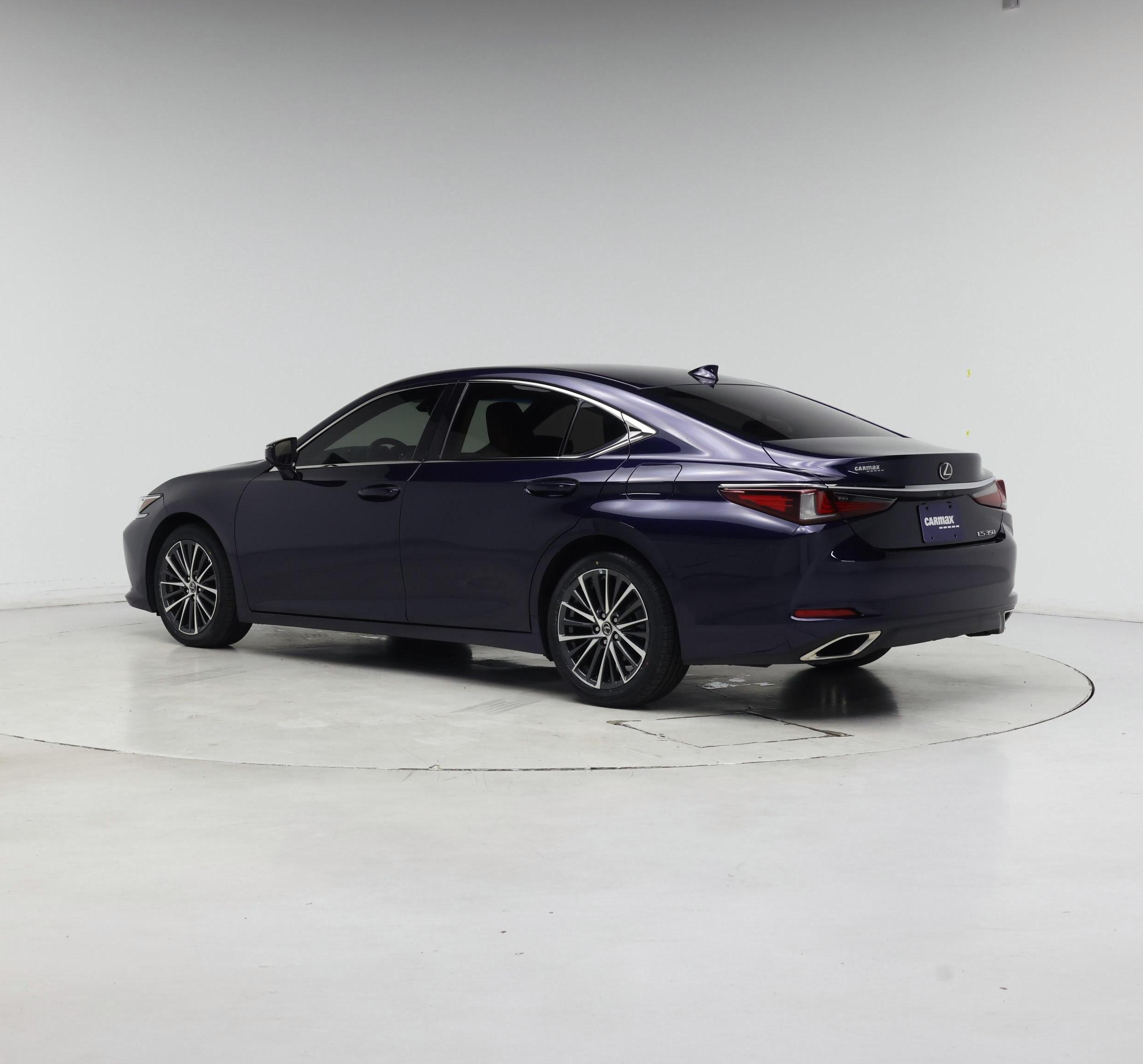 Thumbnail: 2022 Lexus ES - 2