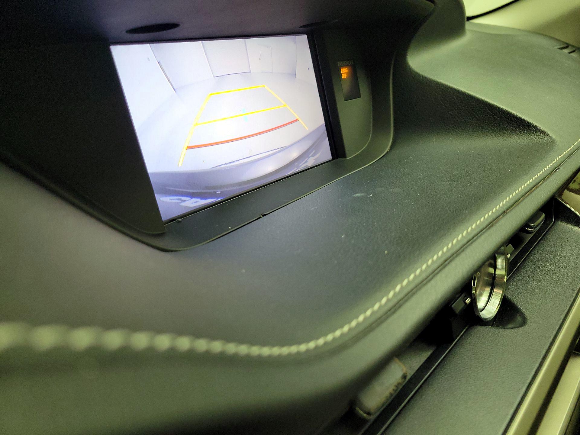 Thumbnail: 2015 Lexus ES - 14