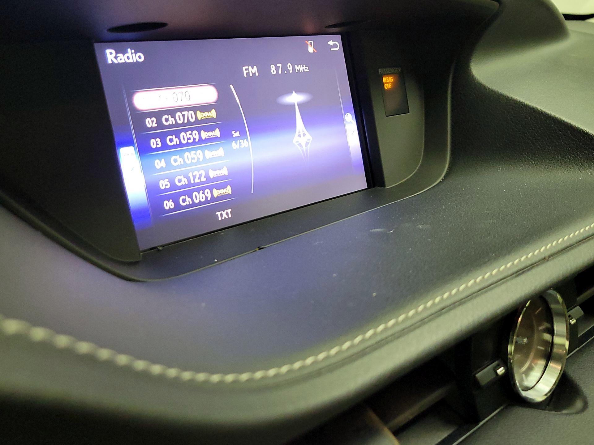 Thumbnail: 2015 Lexus ES - 15