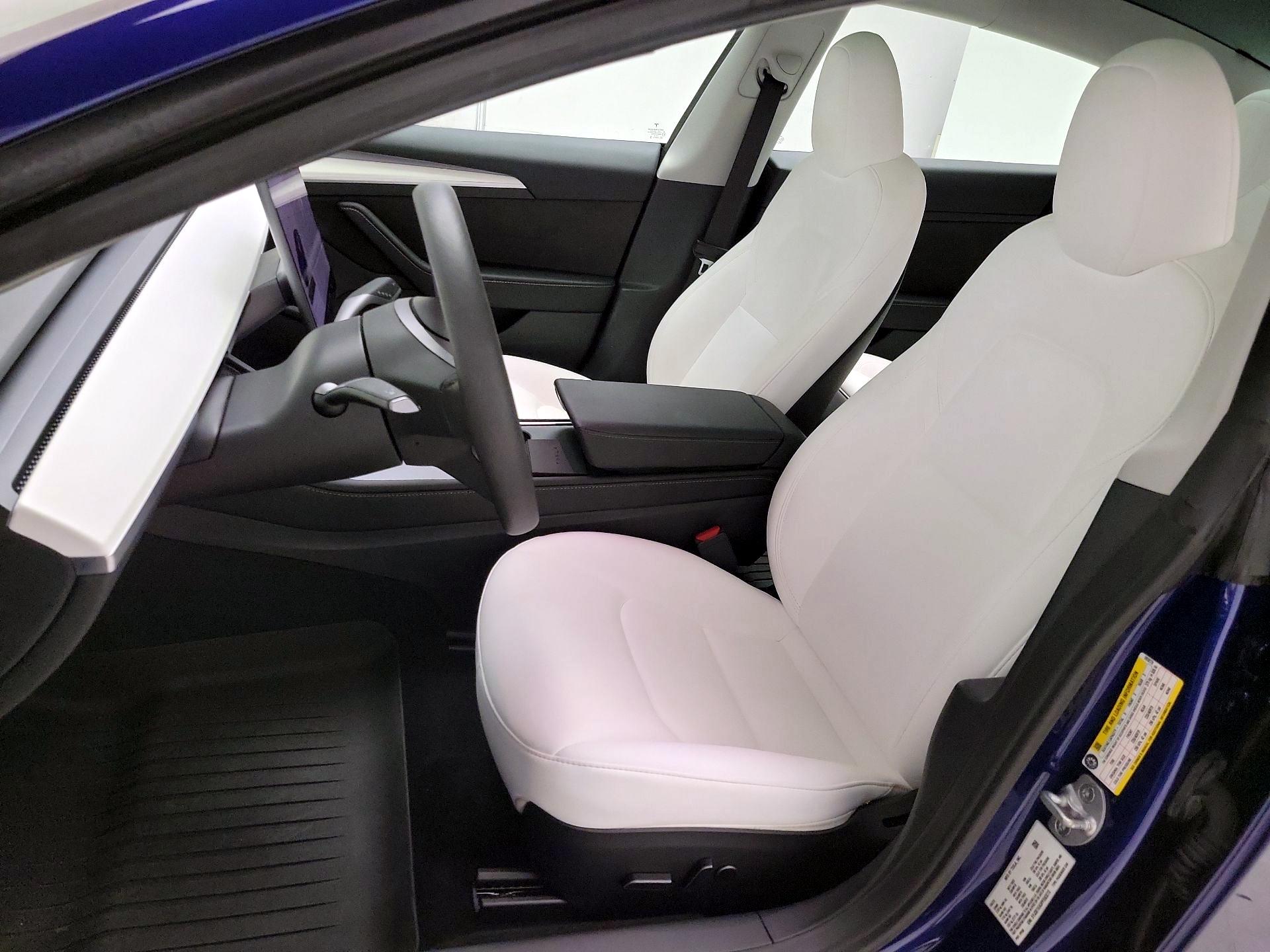 Thumbnail: 2023 Tesla Model 3 - 11