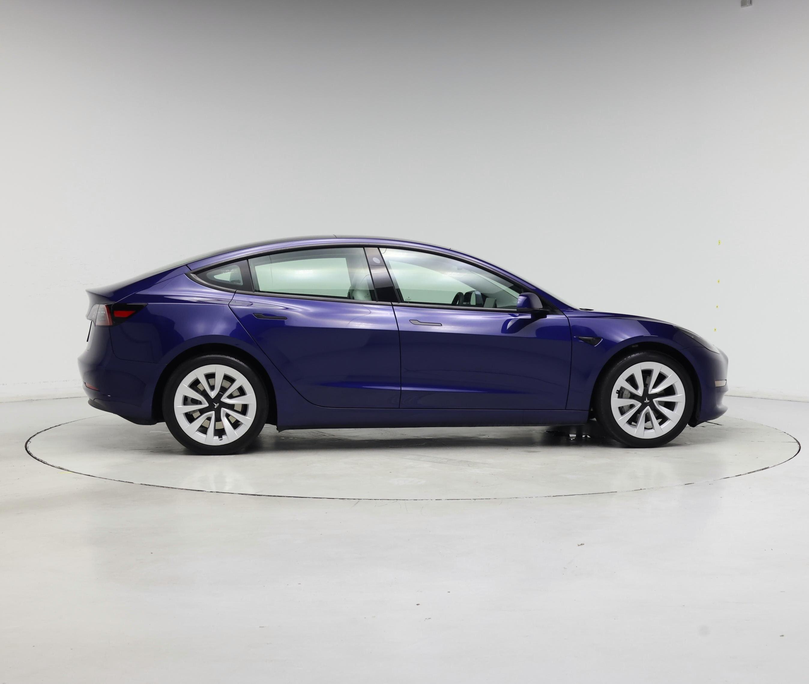 Thumbnail: 2023 Tesla Model 3 - 7