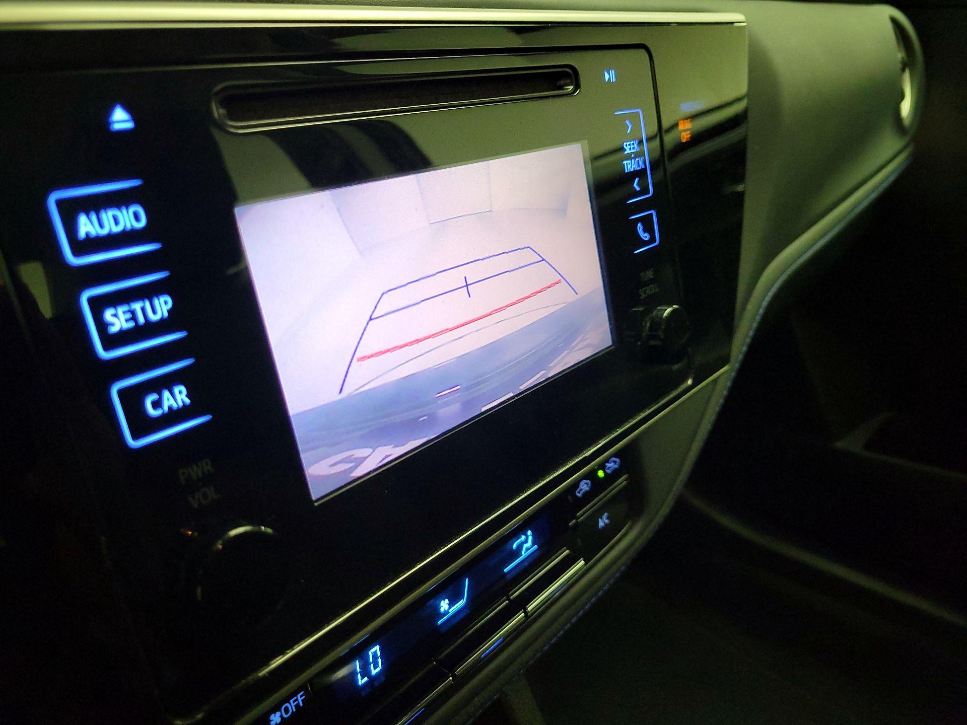 Thumbnail: 2018 Toyota Corolla - 14