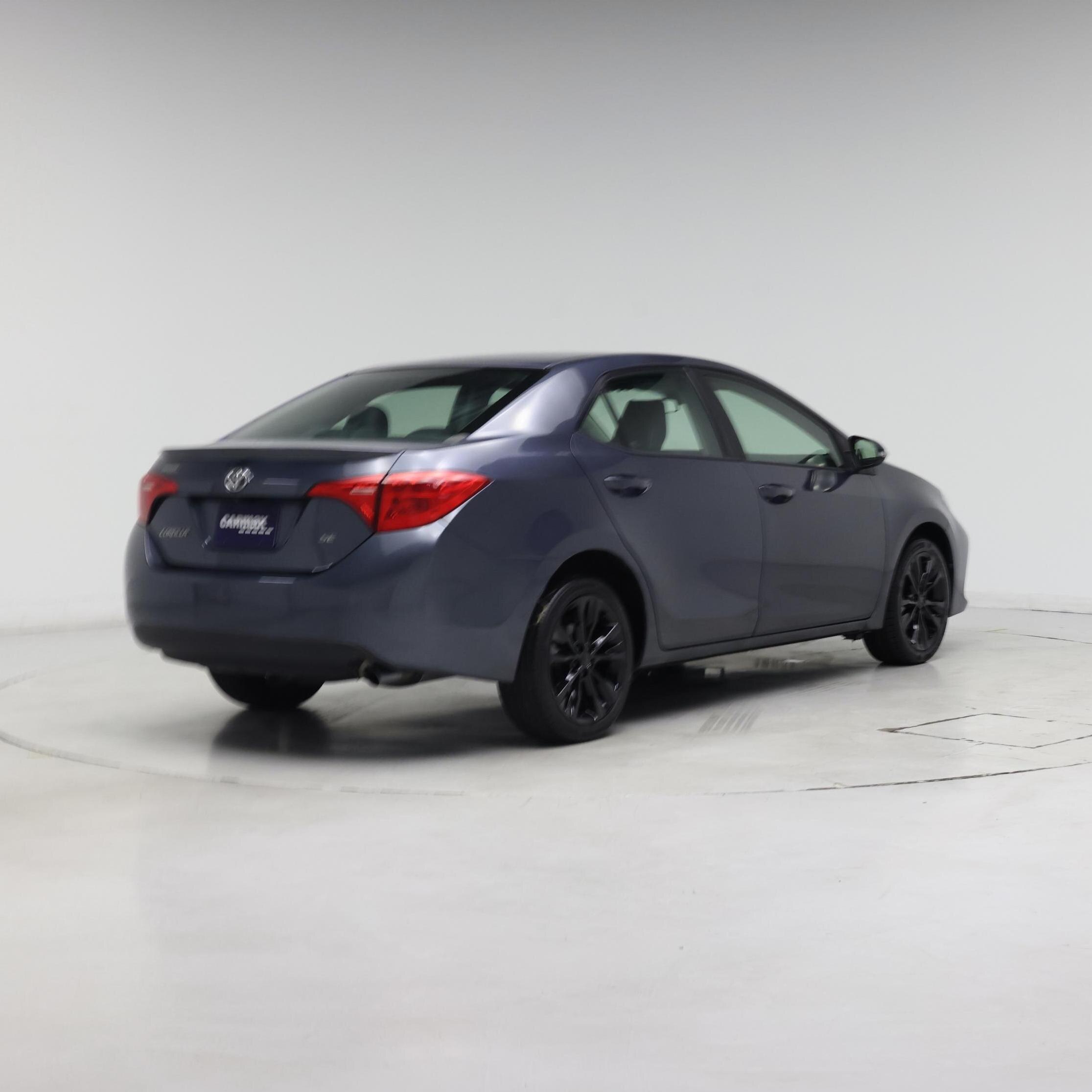 Thumbnail: 2018 Toyota Corolla - 8