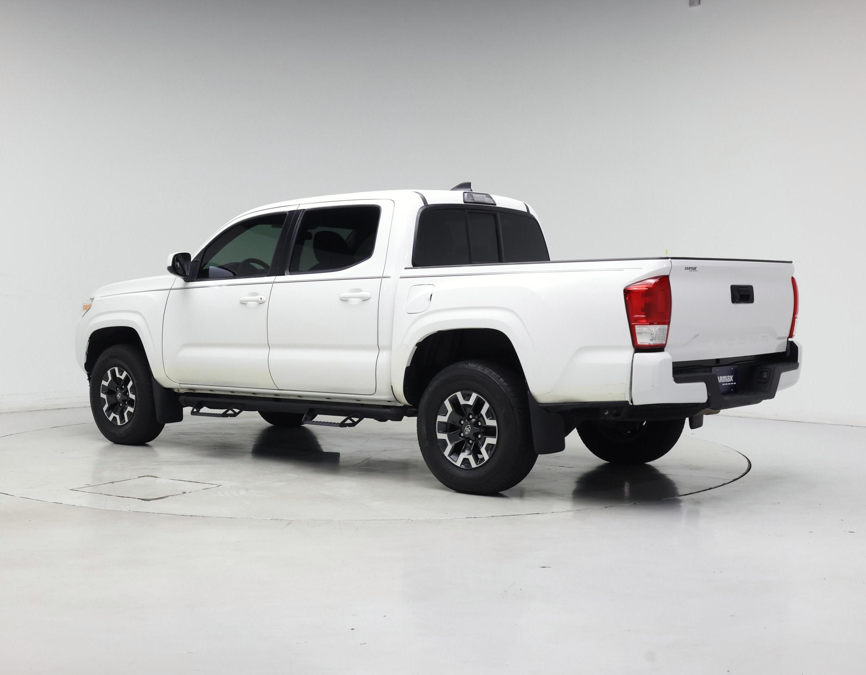 Thumbnail: 2017 Toyota Tacoma - 2