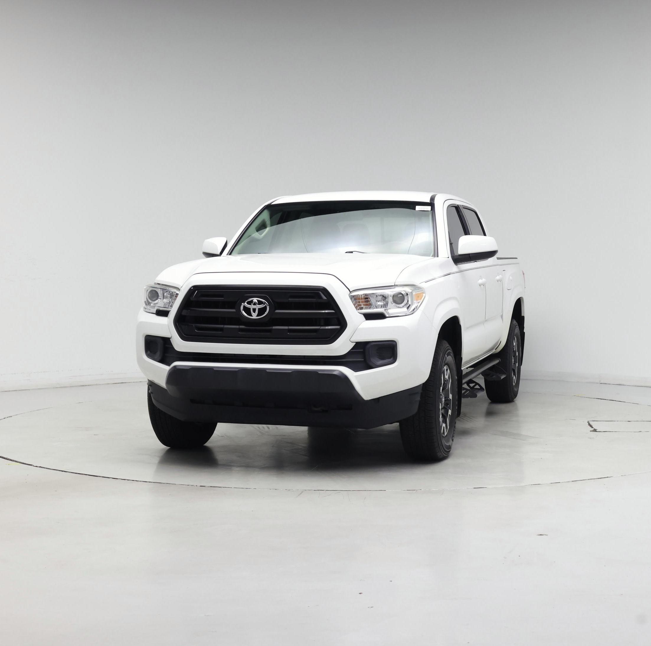 Thumbnail: 2017 Toyota Tacoma - 4