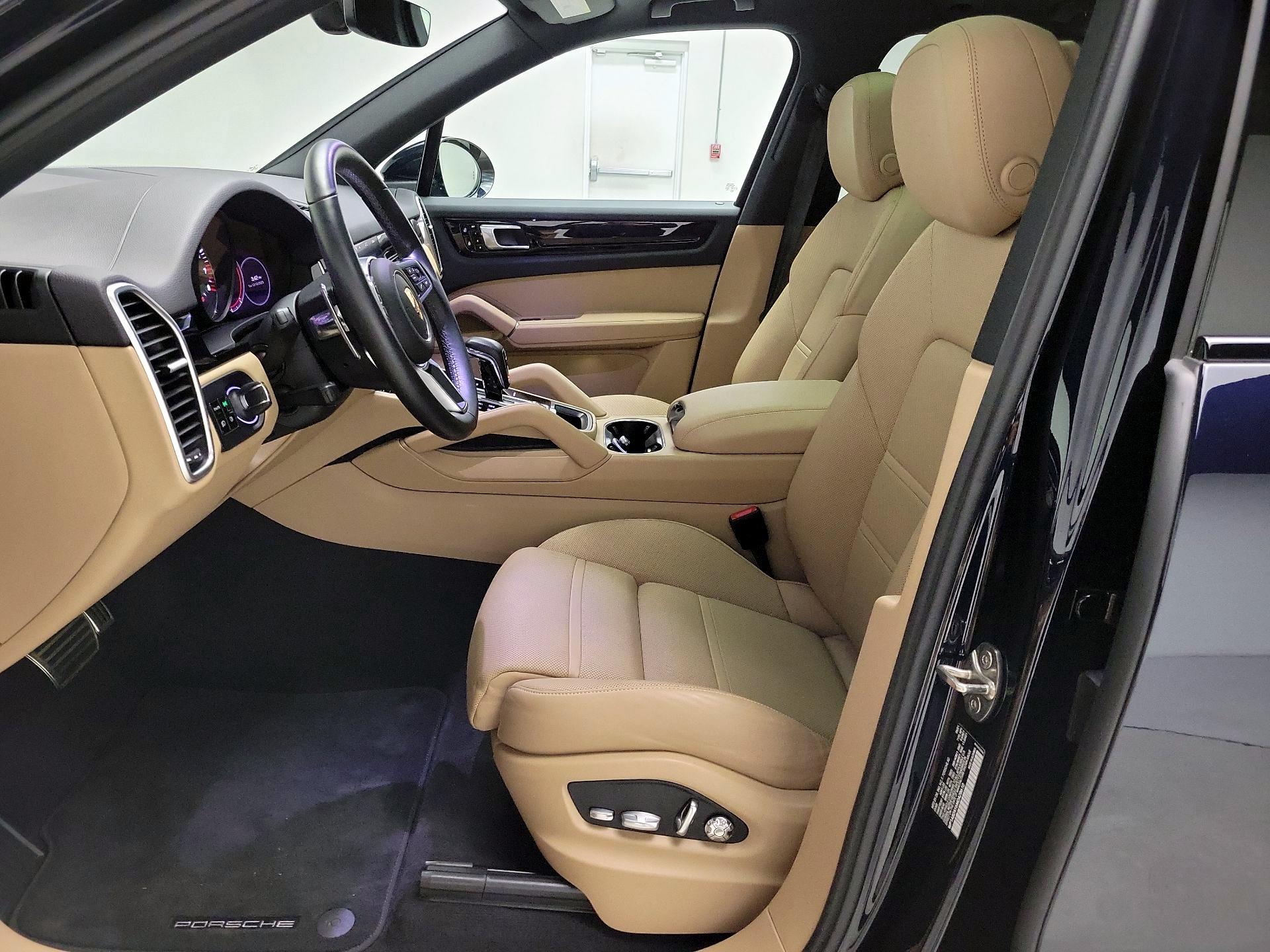 Thumbnail: 2021 Porsche Cayenne - 11