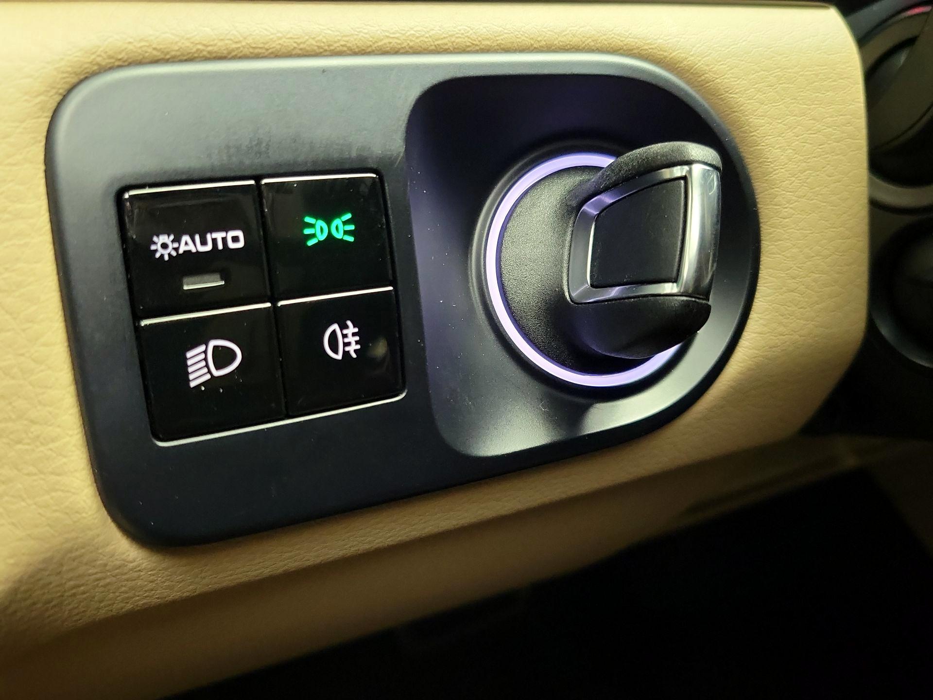 Thumbnail: 2021 Porsche Cayenne - 13