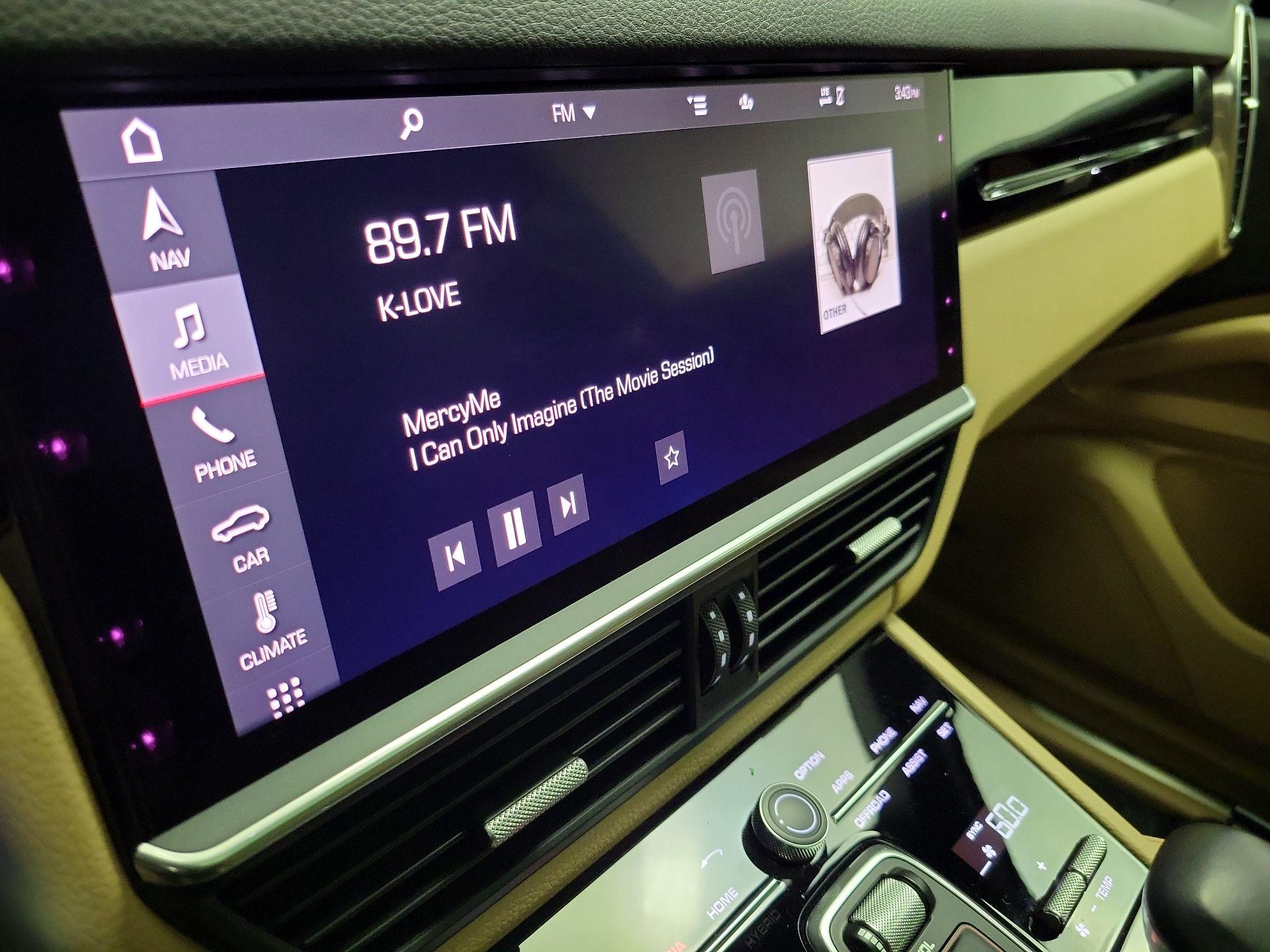 Thumbnail: 2021 Porsche Cayenne - 16